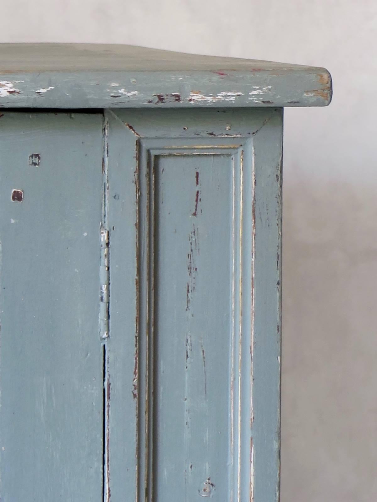 Country French Early 1900s Two-Door Painted Pinewood Buffet