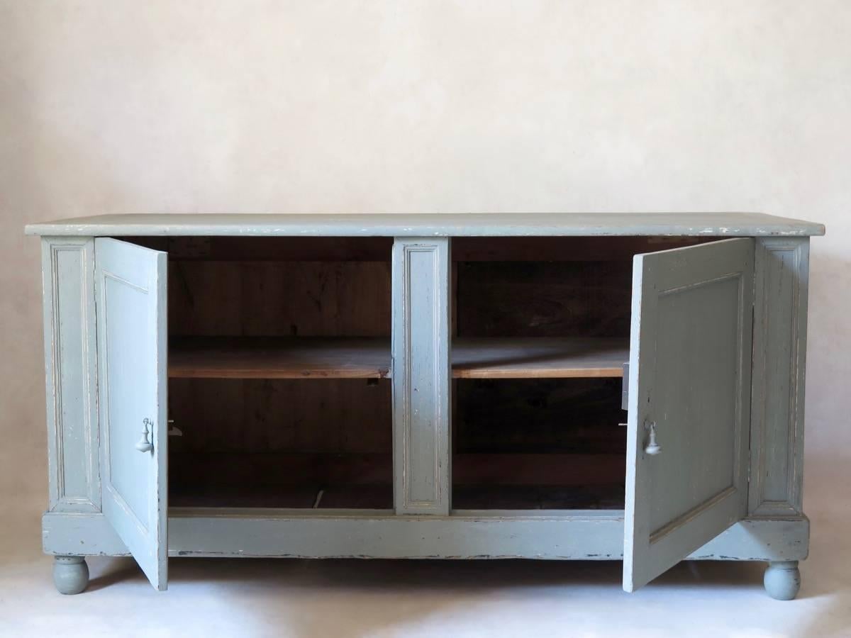 French Early 1900s Two-Door Painted Pinewood Buffet 3