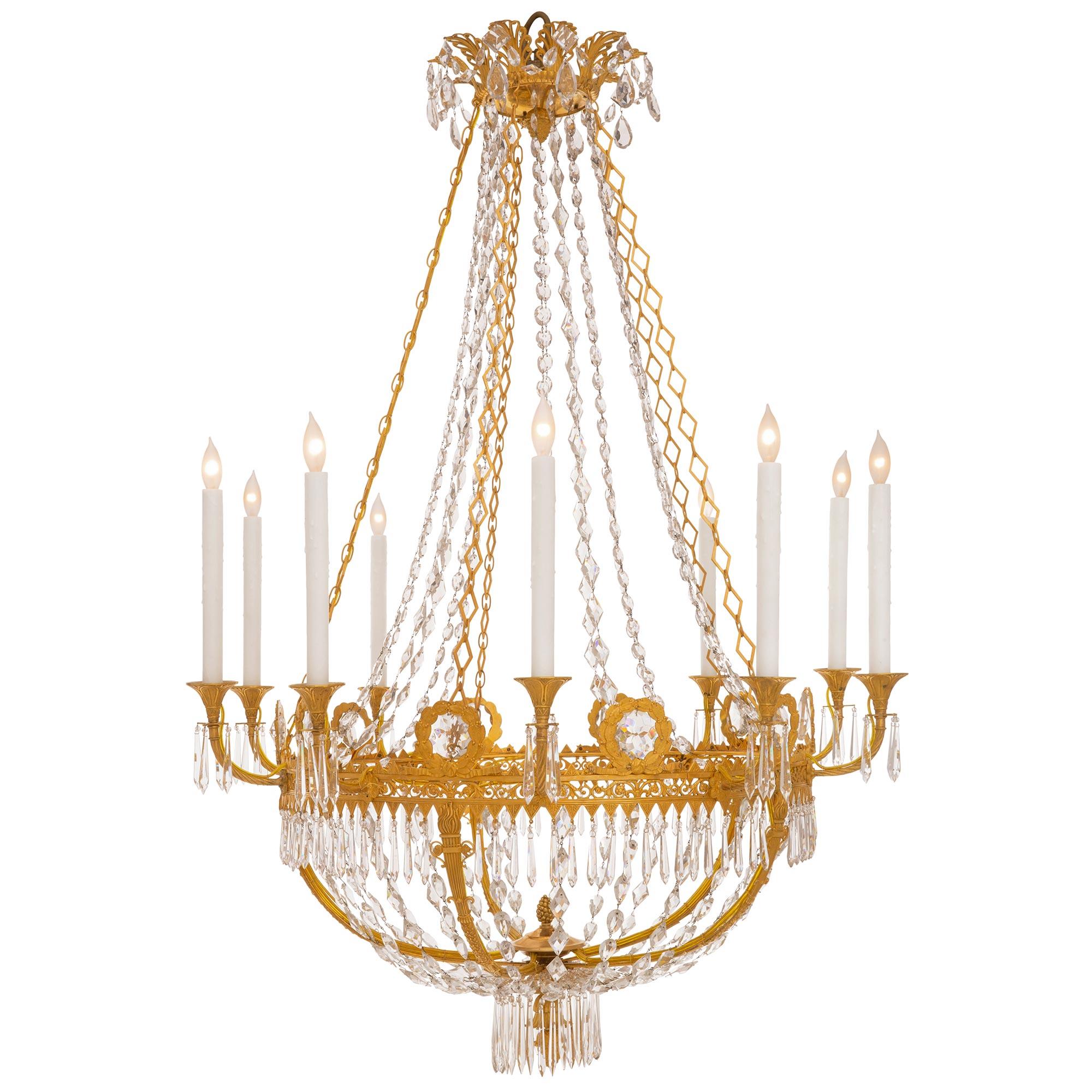 French Early 19th Century 1st Empire Period Crystal and Ormolu Chandelier In Good Condition For Sale In West Palm Beach, FL