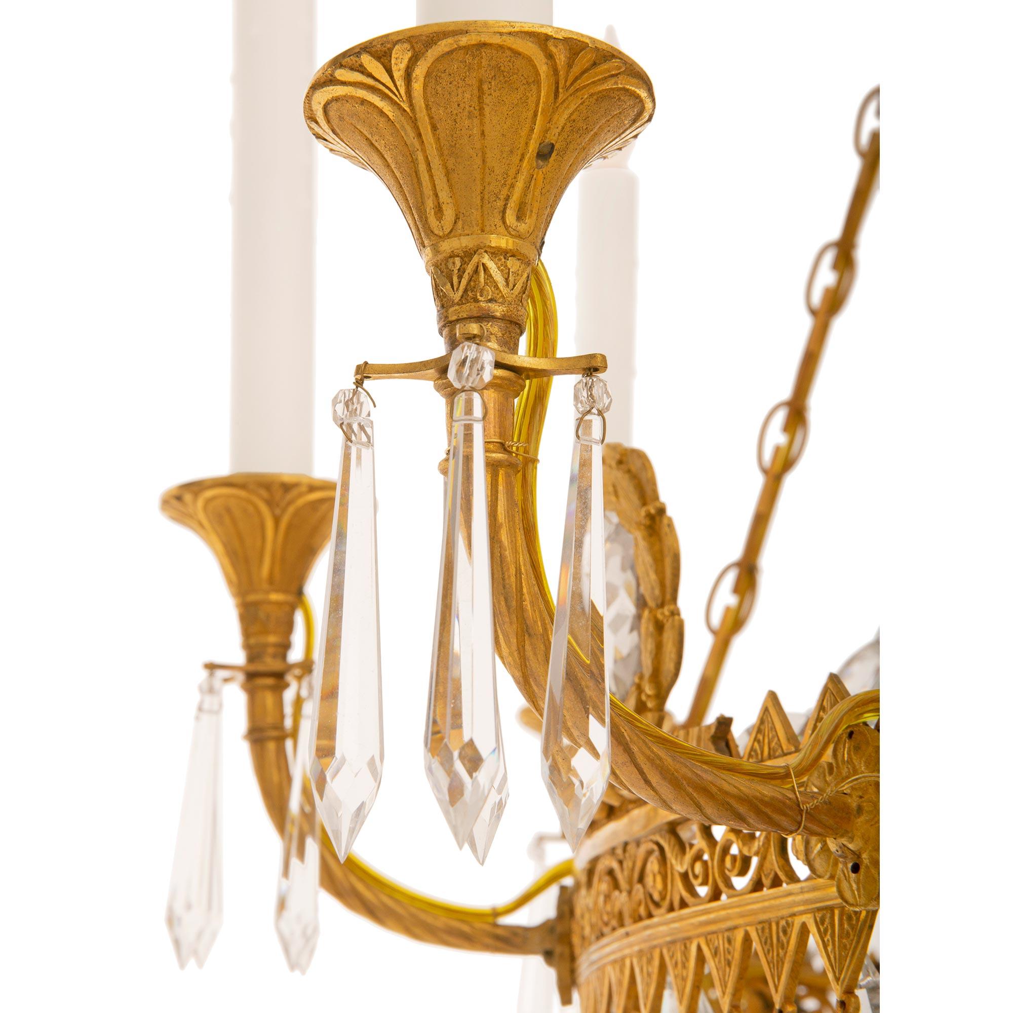 Lustre en cristal et bronze doré français du début du 19e siècle de la période du 1er Empire en vente 1