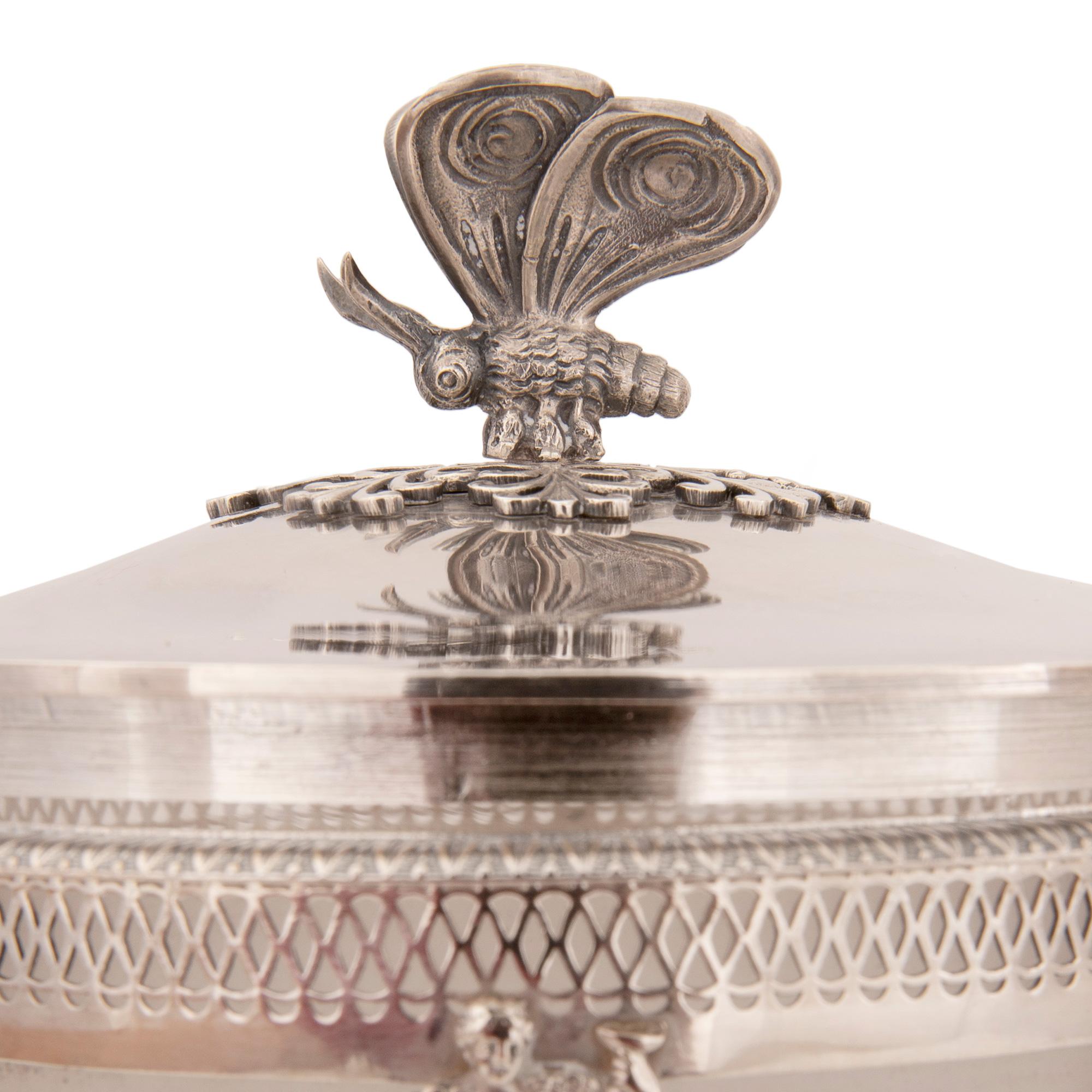 French Early 19th Century 1st Empire Period Signed Sterling Silver Lidded Urn For Sale 1