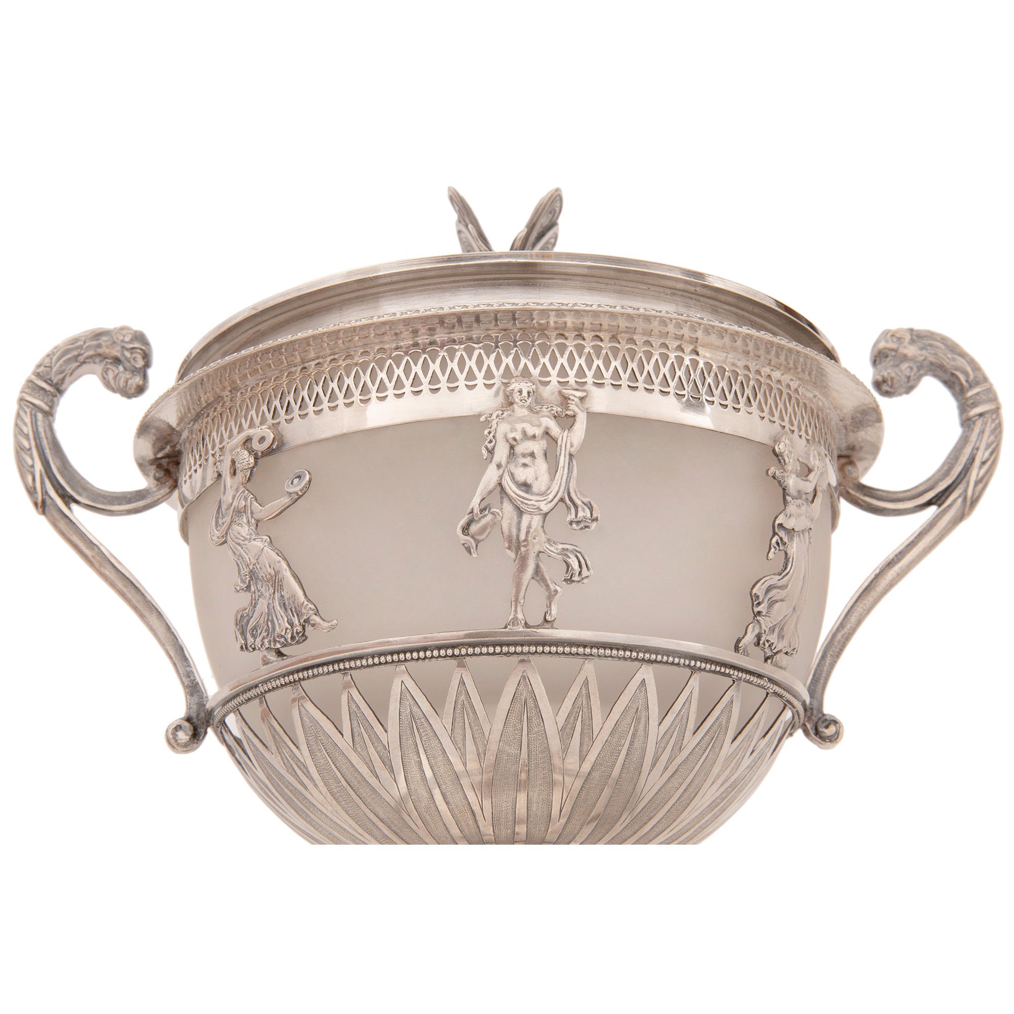French Early 19th Century 1st Empire Period Signed Sterling Silver Lidded Urn For Sale 2