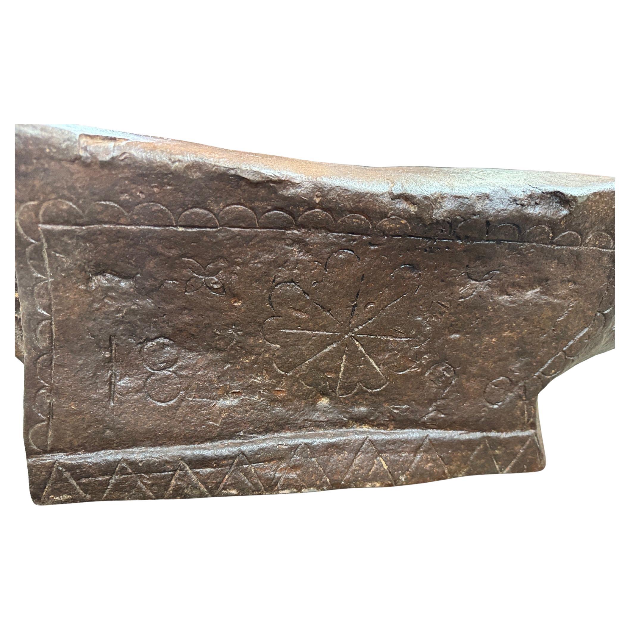 French Early 19th Century Anvil - Cocktail Table For Sale 2