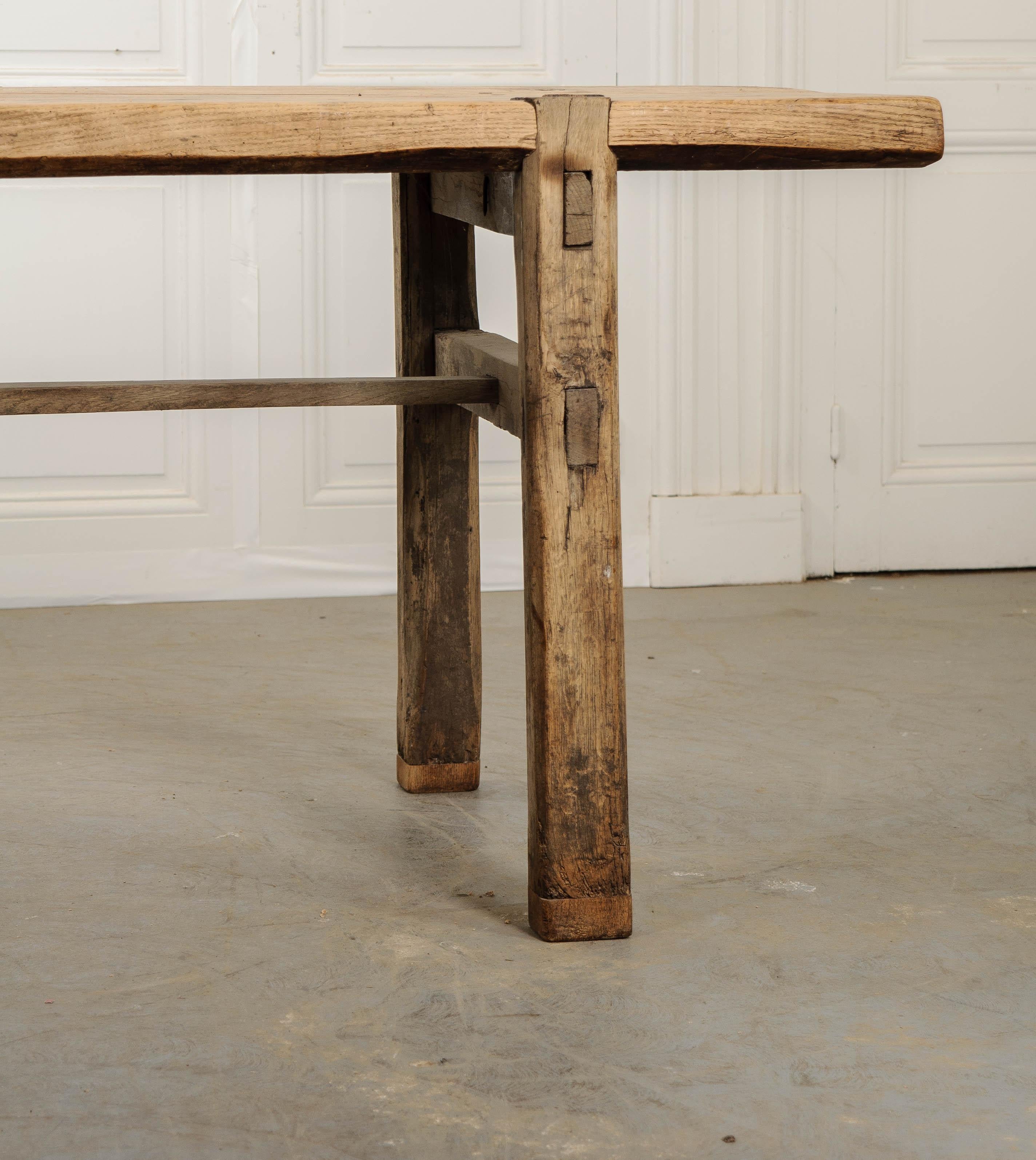 French Early 19th Century Bleached Oak Farm Table In Good Condition In Baton Rouge, LA