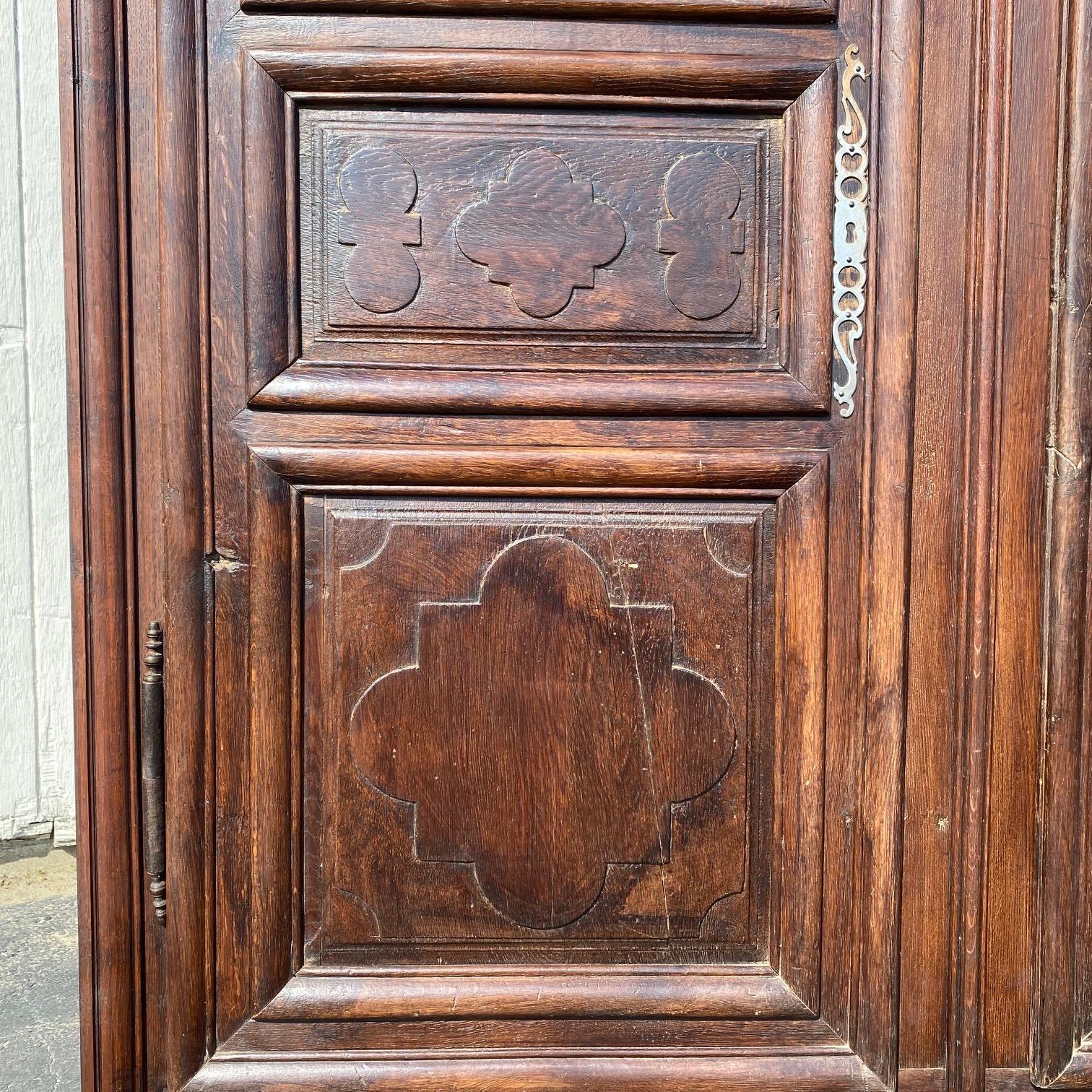 French Early 19th Century Carved Armoire from Normandy, France ( For Sale 2