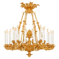 Lustre en bronze doré d'époque Charles X, vers 1825.
