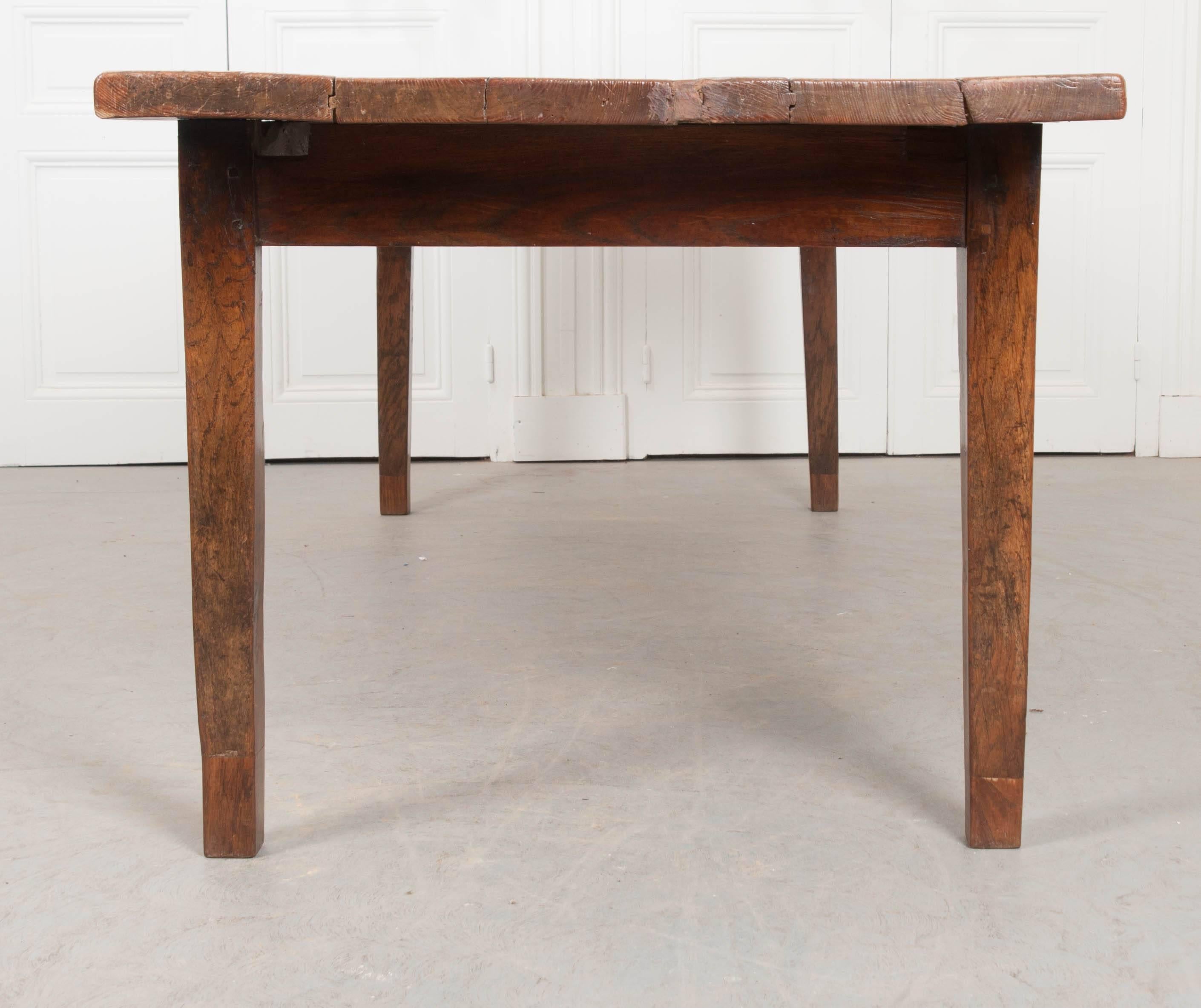 French Early 19th Century Chestnut Farmhouse Dining Table 6