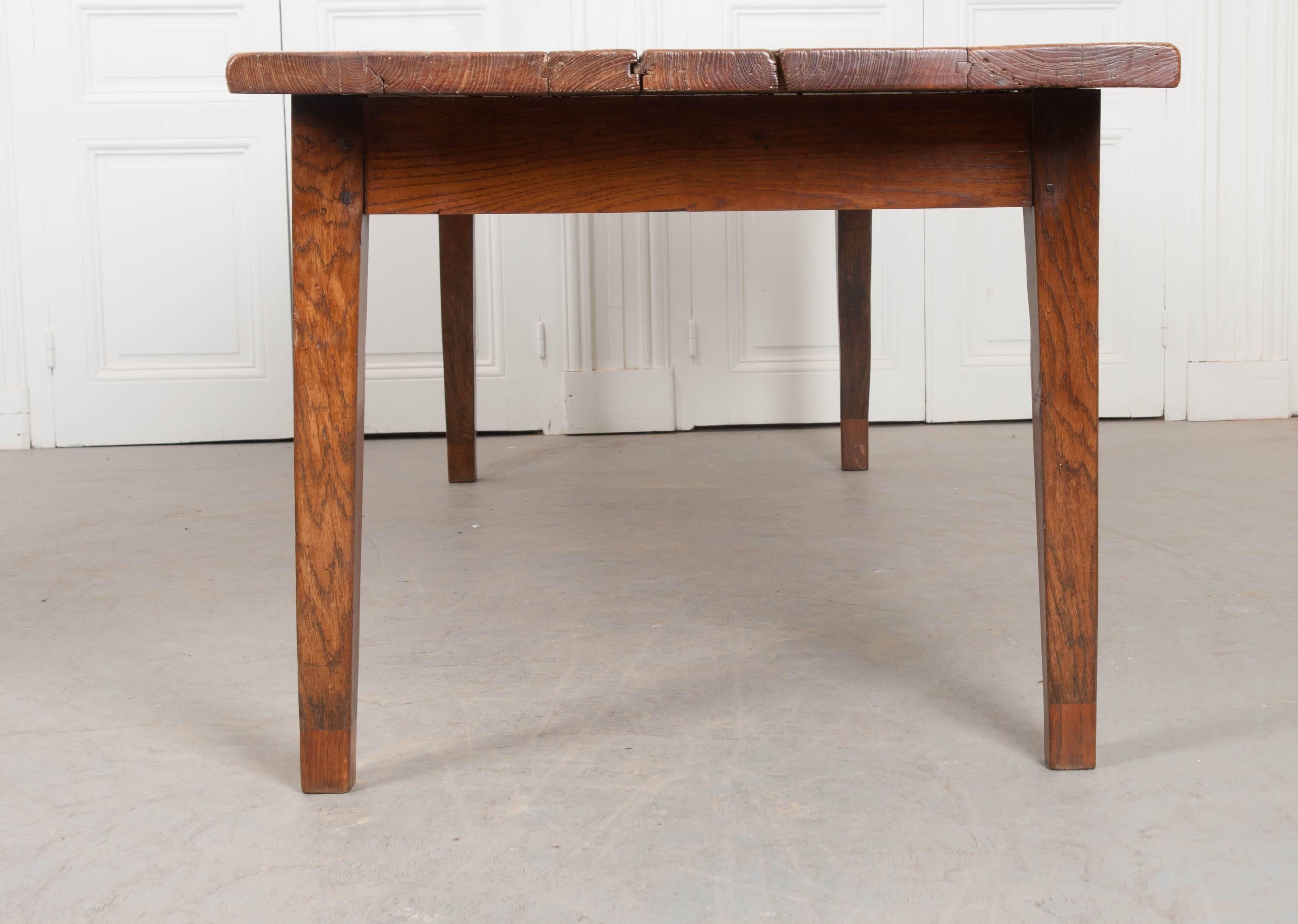 French Early 19th Century Chestnut Farmhouse Dining Table 7