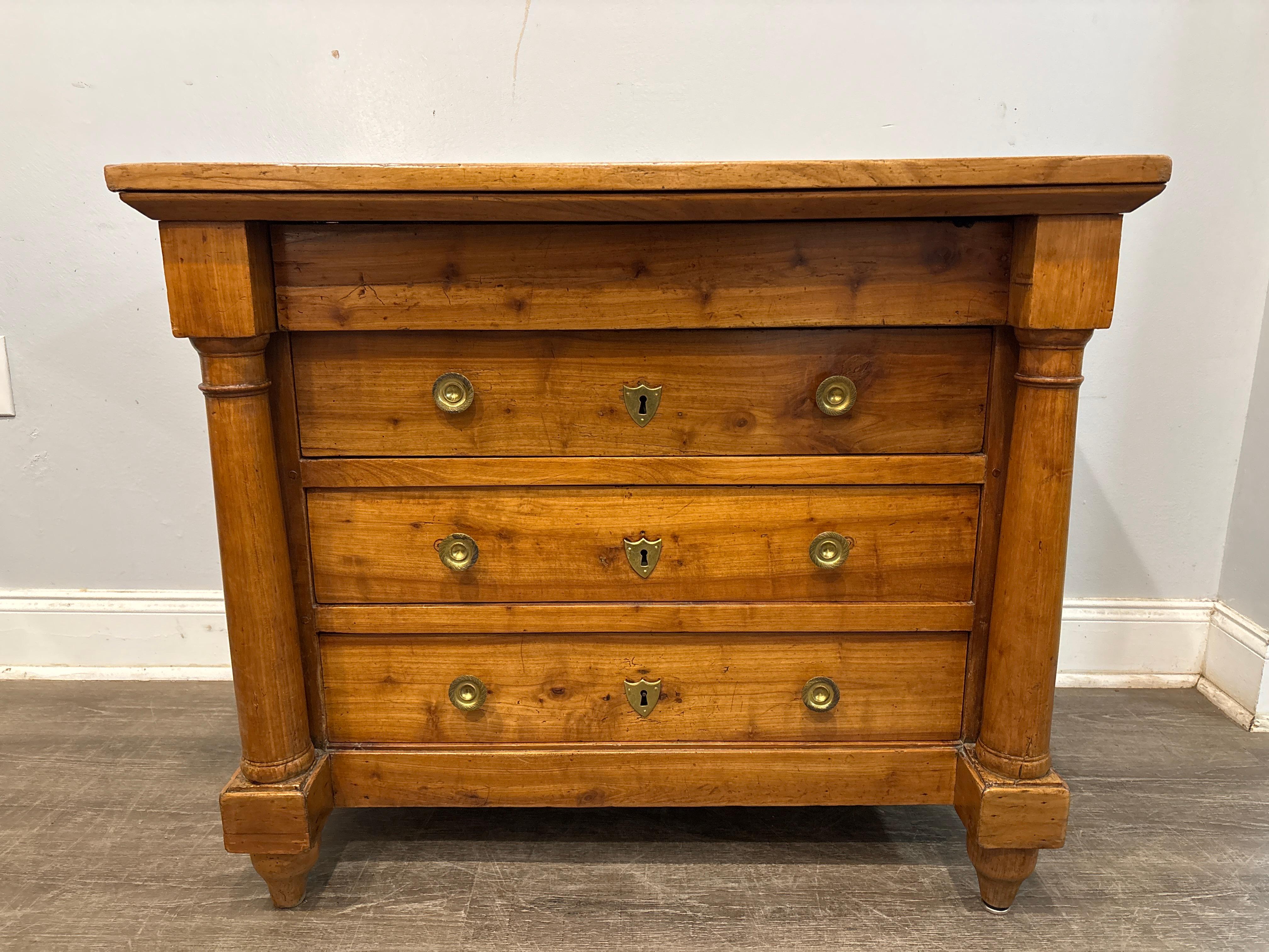 Stile impero Commode Impero francese del primo Ottocento in vendita