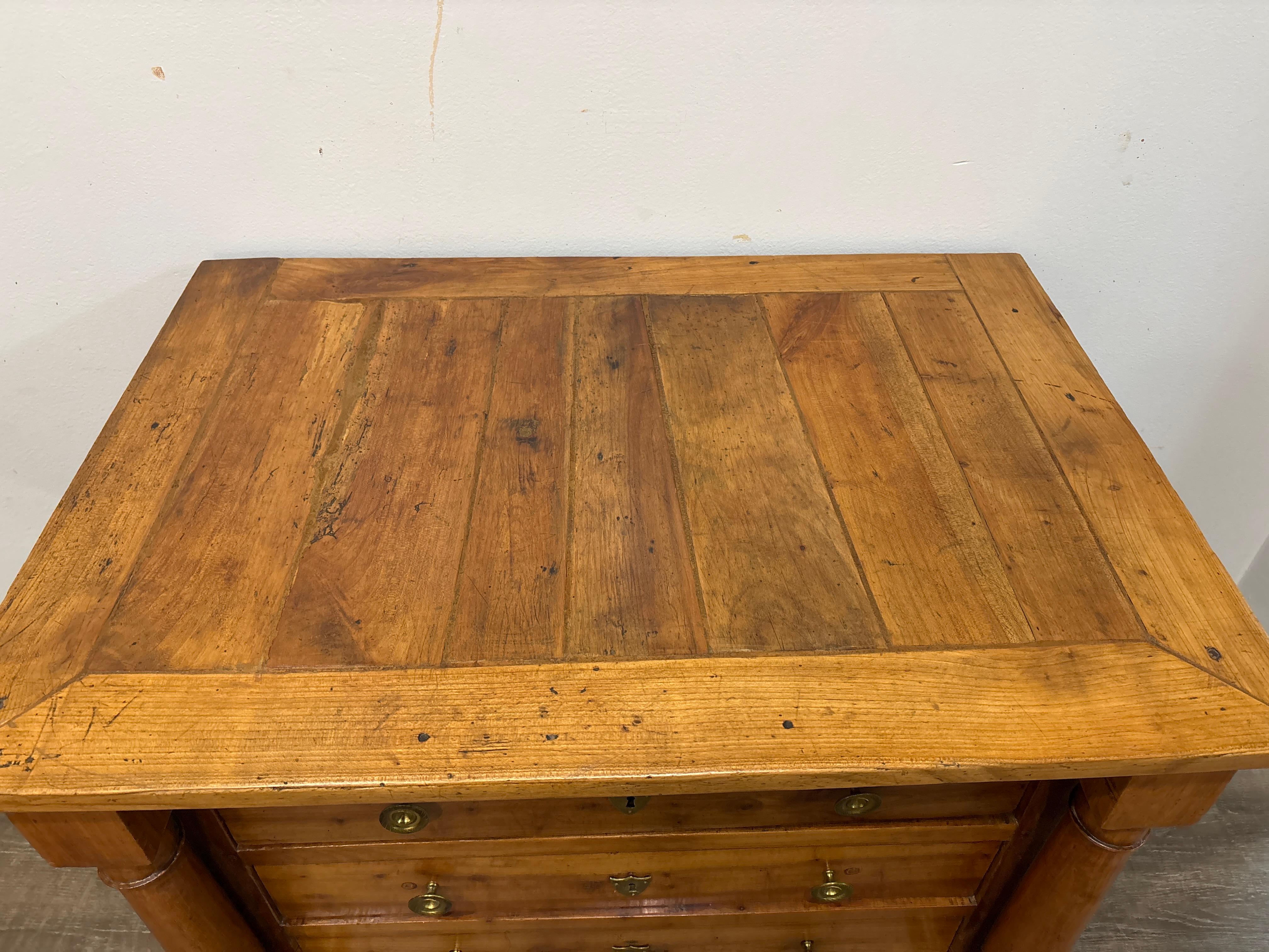 Francese Commode Impero francese del primo Ottocento in vendita