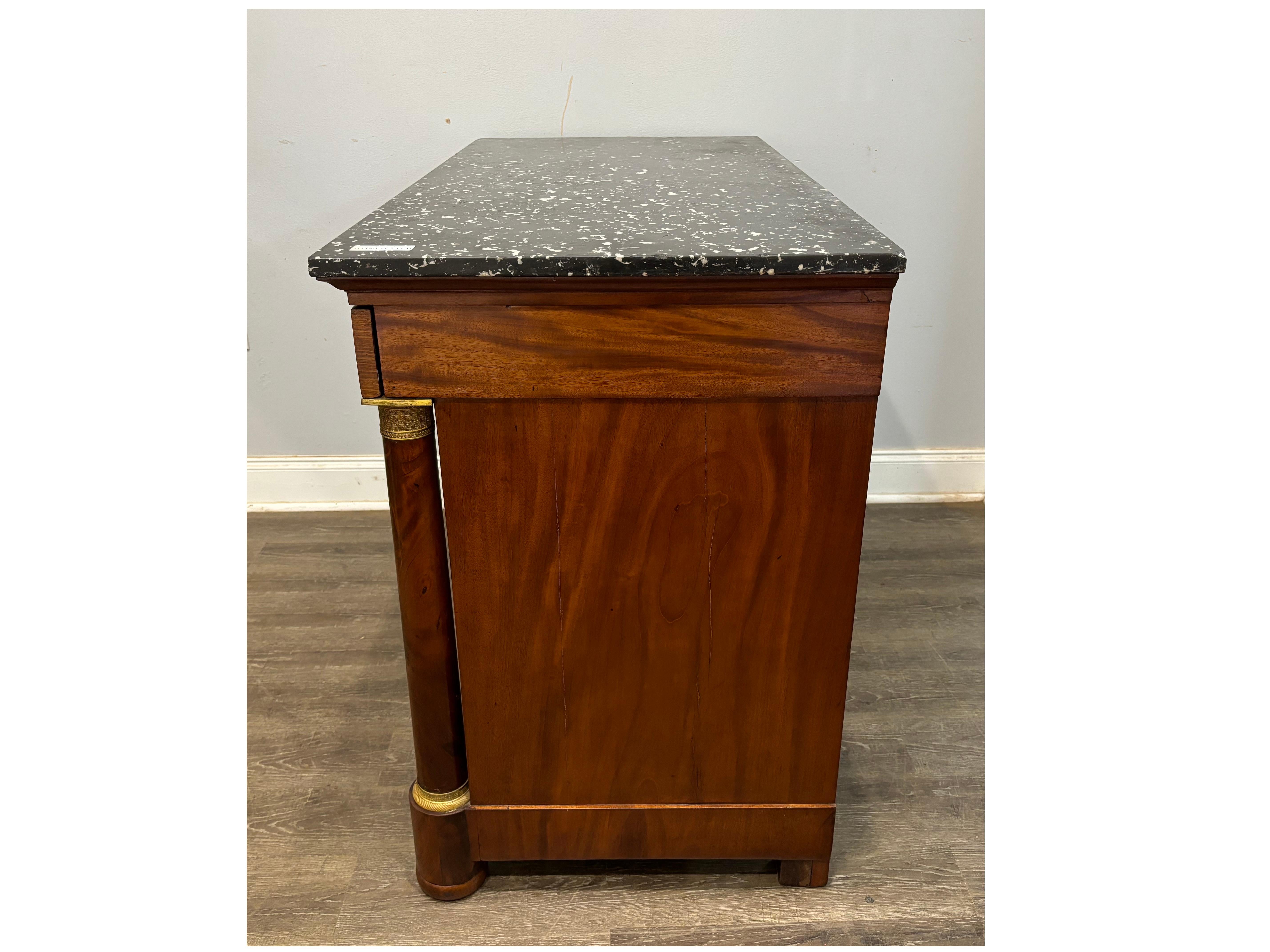 Commode Empire française du début du 19e siècle 1