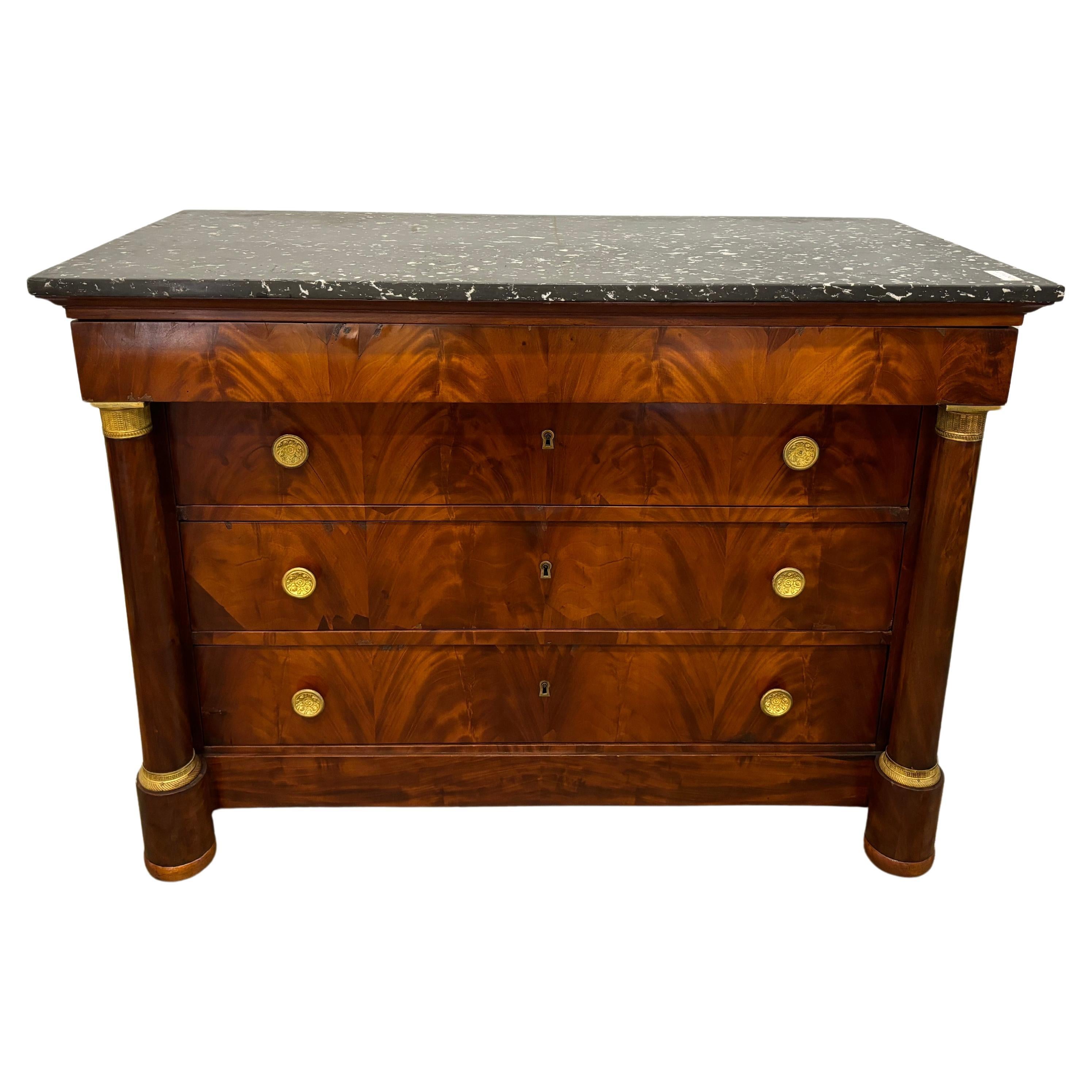 Commode Empire française du début du 19e siècle