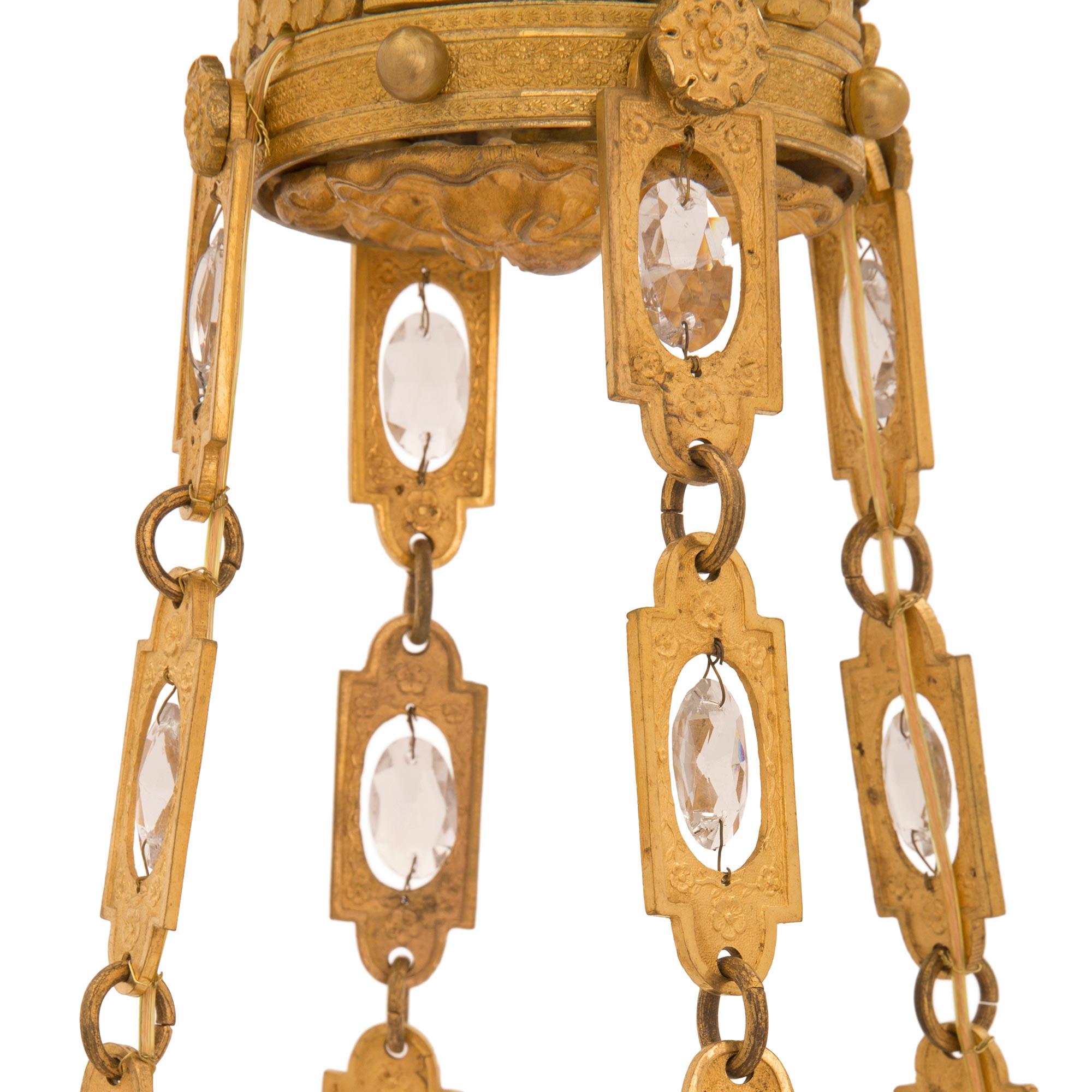 French Early 19th Century Empire Style Ormolu and Baccarat Crystal Chandelier For Sale 1