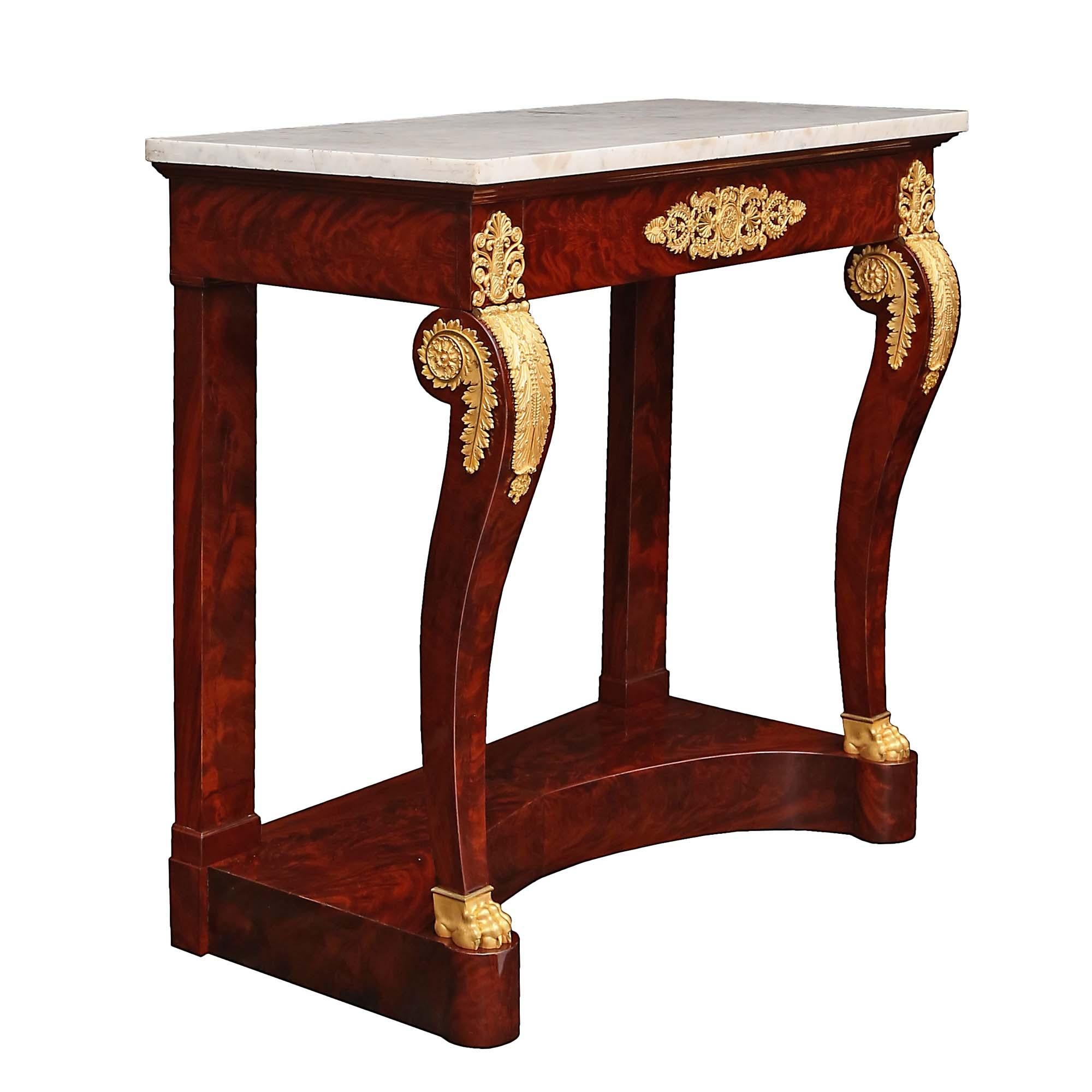 French Early 19th Century First Empire Period Mahogany and Ormolu Console In Good Condition For Sale In West Palm Beach, FL