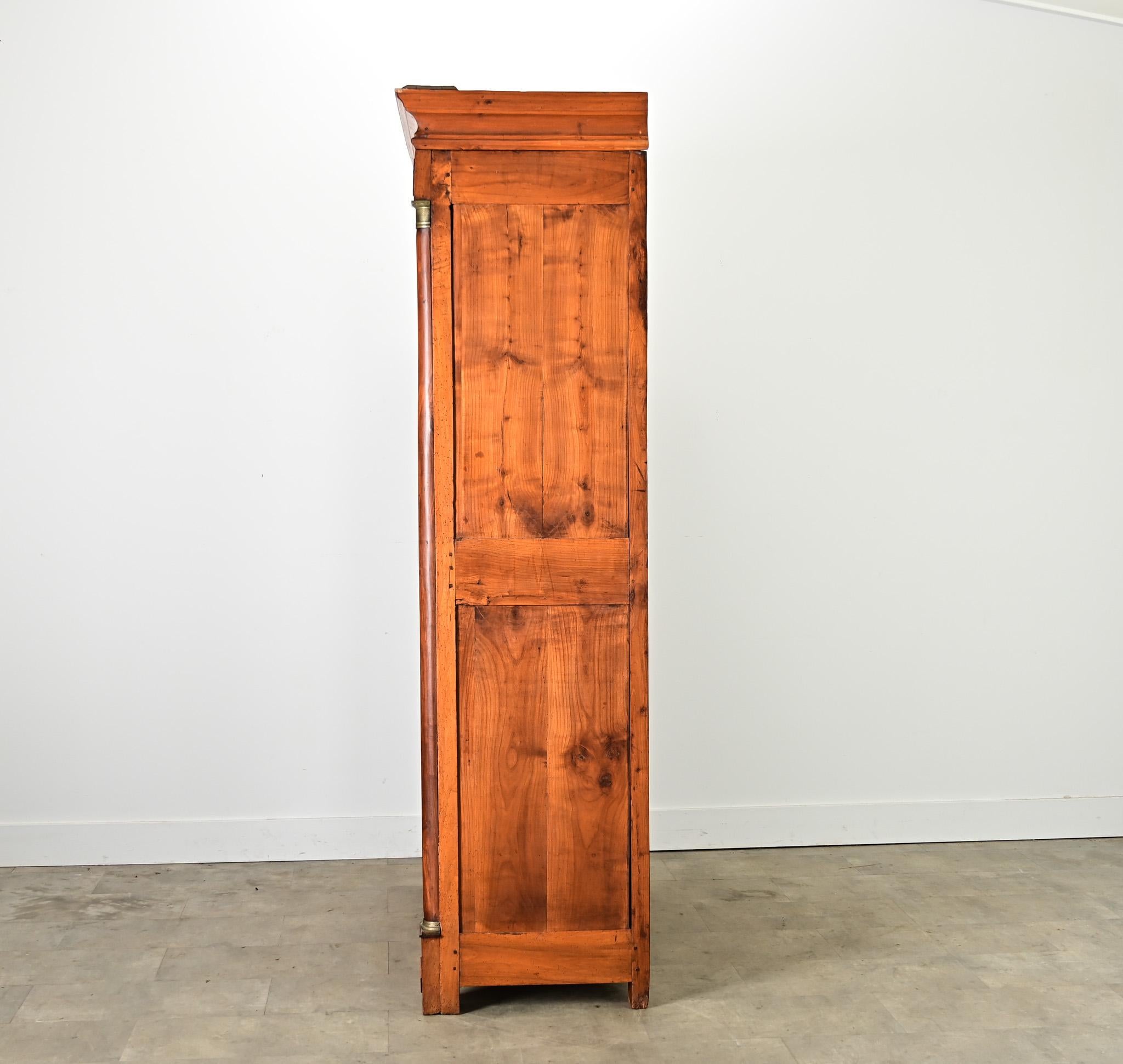 French Early 19th Century Fruitwood Empire Bibliotheque For Sale 6