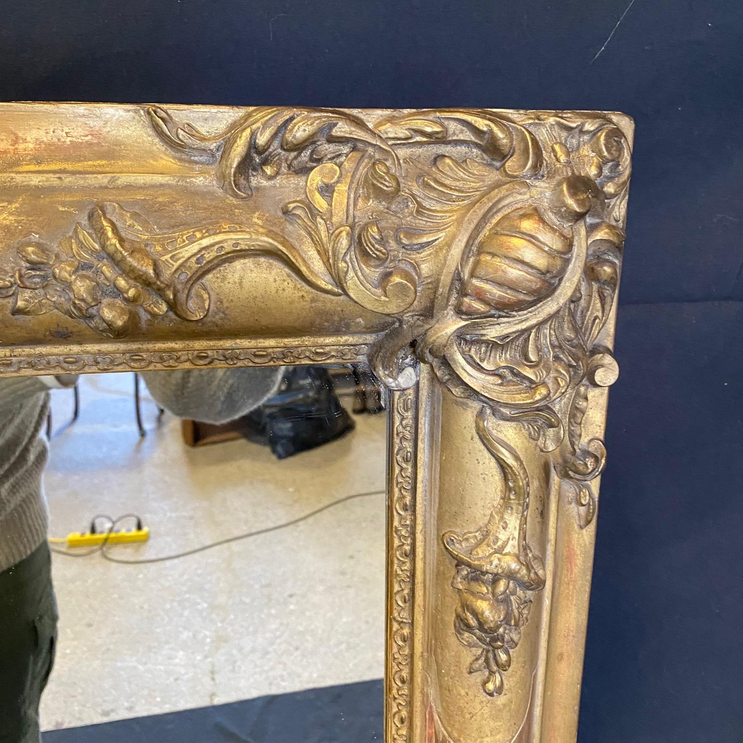 French Early 19th Century Gold Gilt Neoclassical Renaissance Mirror from Paris For Sale 7