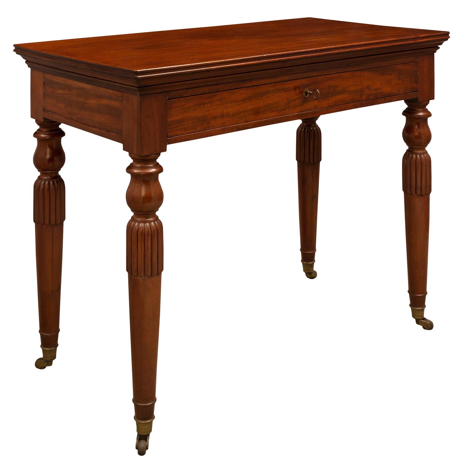 French Early 19th Century Louis Philippe Period Mahogany Side Table/Desk In Good Condition For Sale In West Palm Beach, FL