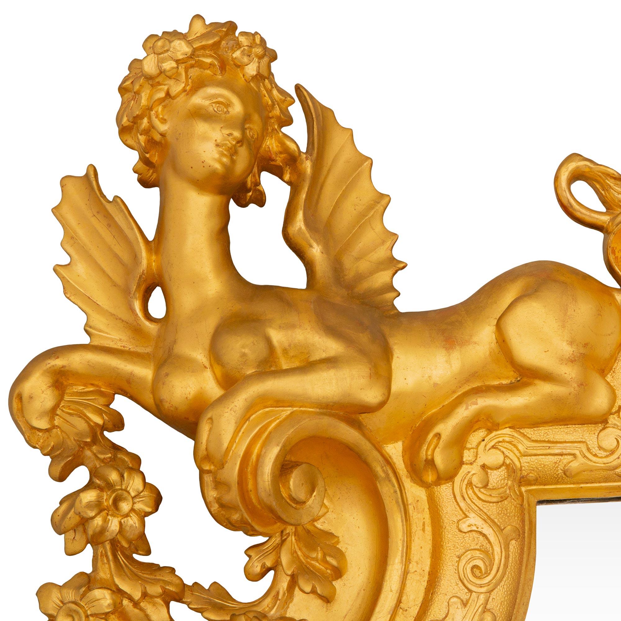 Specchio in legno dorato francese Luigi XIV, inizio XIX secolo in vendita 1