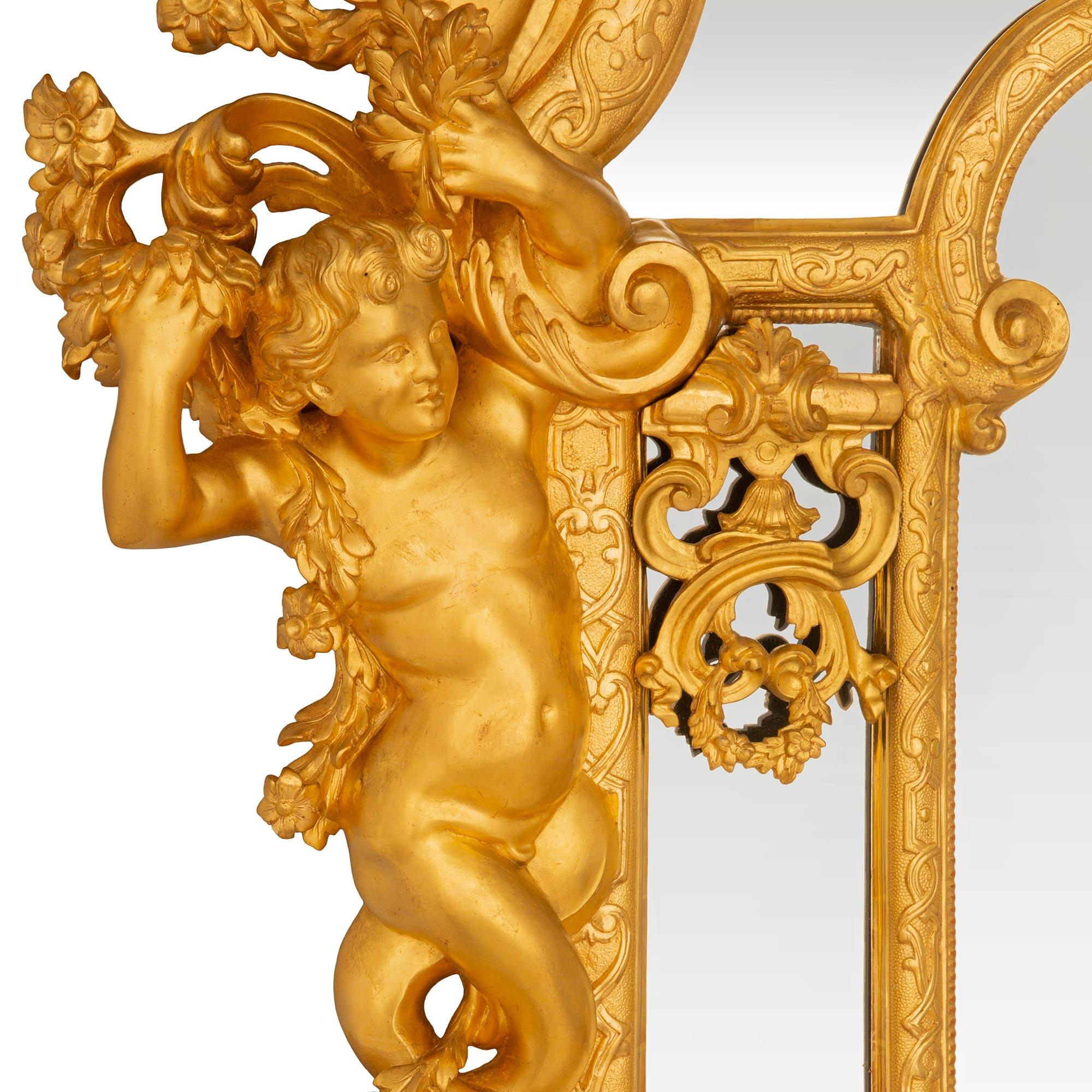 Specchio in legno dorato francese Luigi XIV, inizio XIX secolo in vendita 2