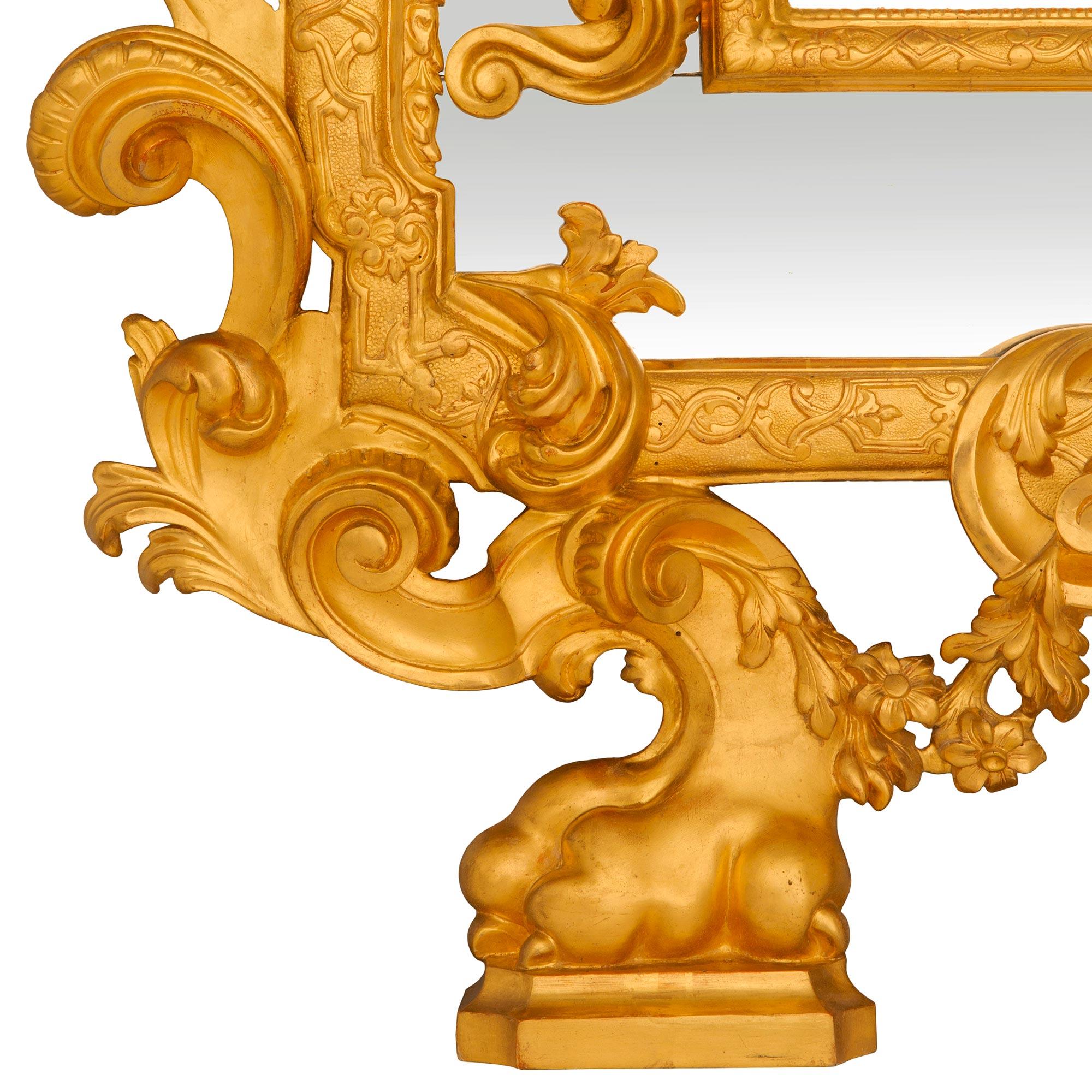 Specchio in legno dorato francese Luigi XIV, inizio XIX secolo in vendita 3