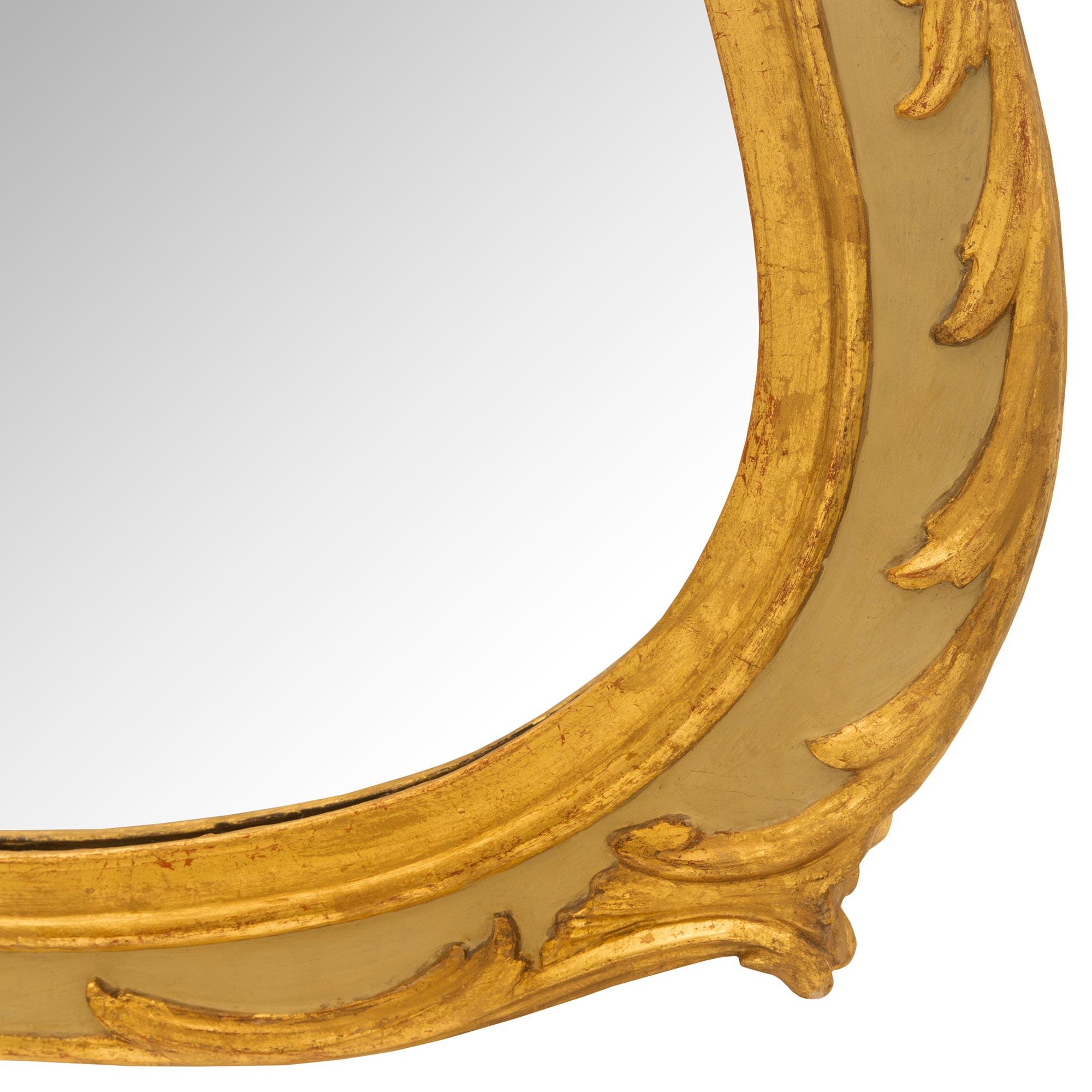 French Early 19th Century Louis XV St. Patinated Wood And Giltwood Mirror For Sale 2
