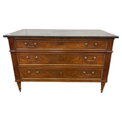 Cómoda francesa Luis XVI de principios del siglo XIX