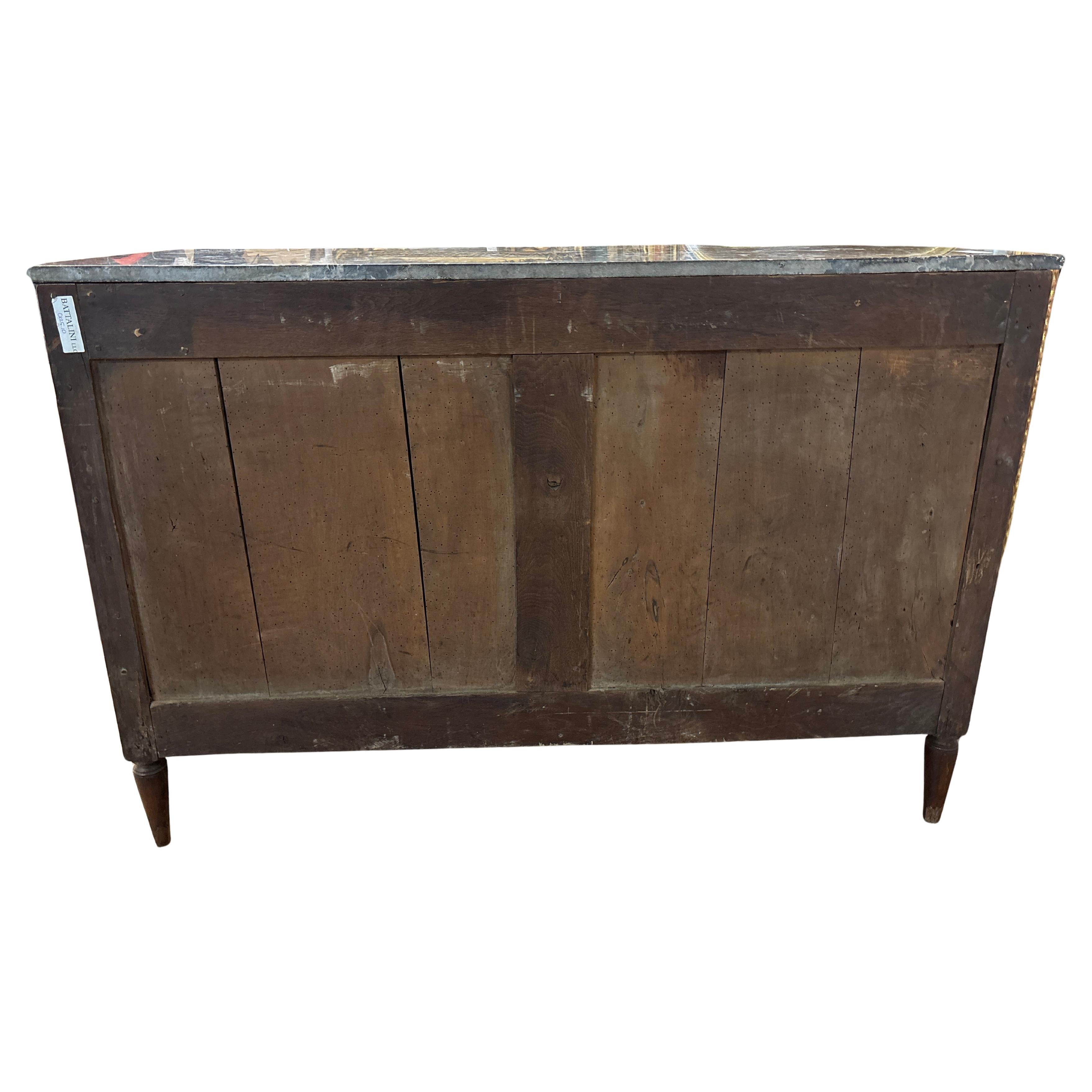 French Early 19th Century Louis XVI Commode For Sale 4