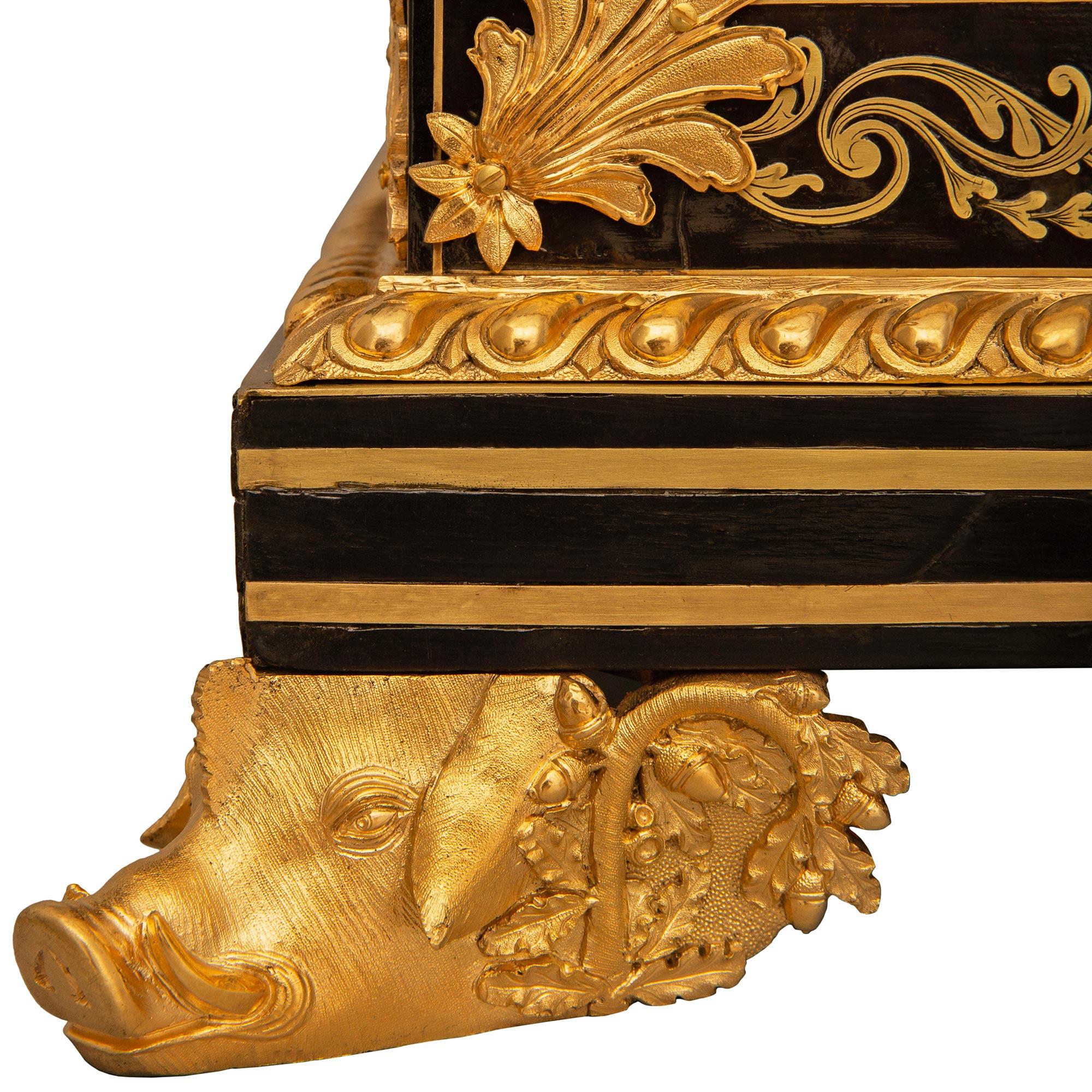Scatola Boulle francese dell'inizio del XIX secolo in stile Luigi XVI, con ormolatura e legno ebanizzato. in vendita 6