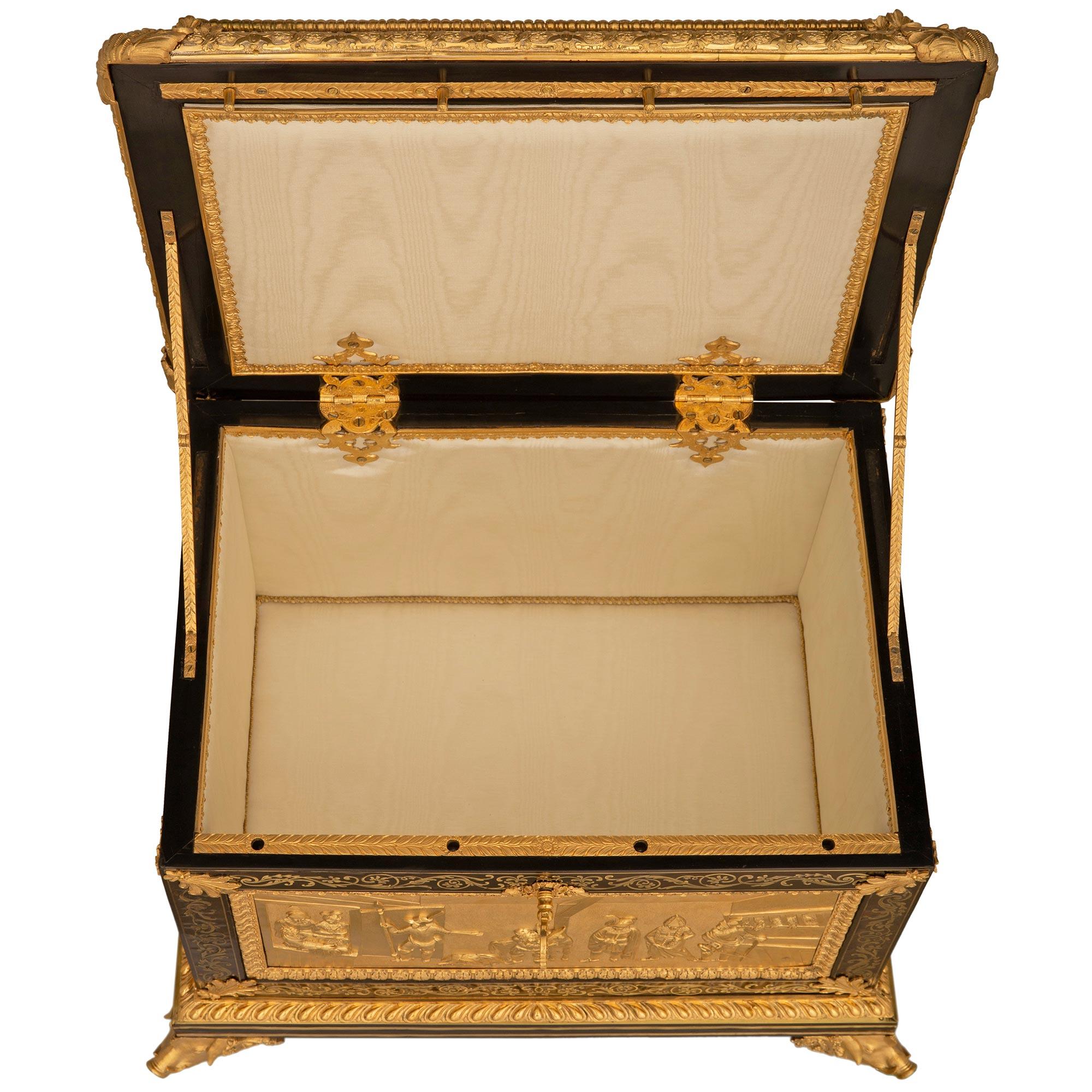Scatola Boulle francese dell'inizio del XIX secolo in stile Luigi XVI, con ormolatura e legno ebanizzato. in vendita 8