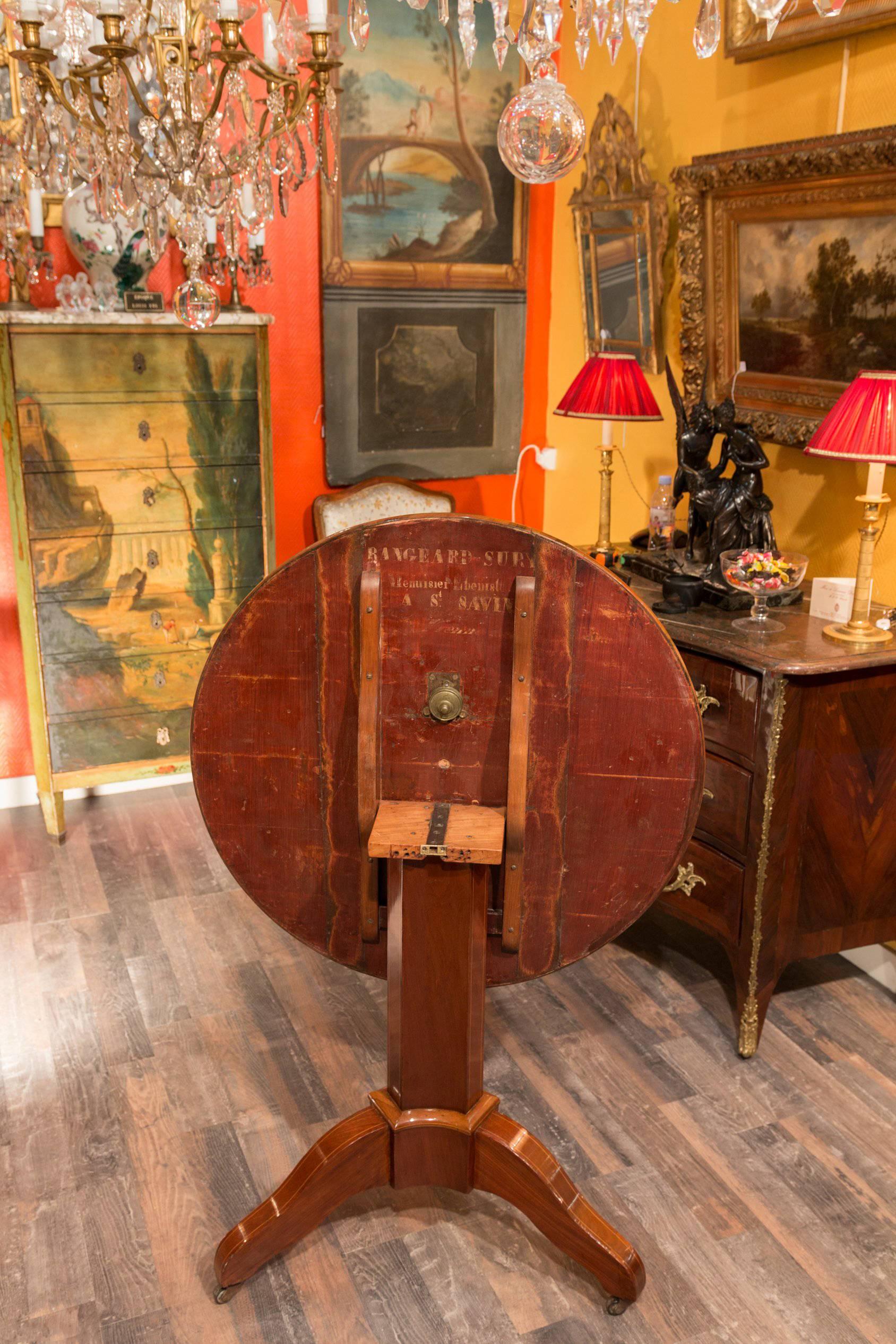 French Early 19th Century, Pedestal Round Tilt Top Table, circa 1830 For Sale 1