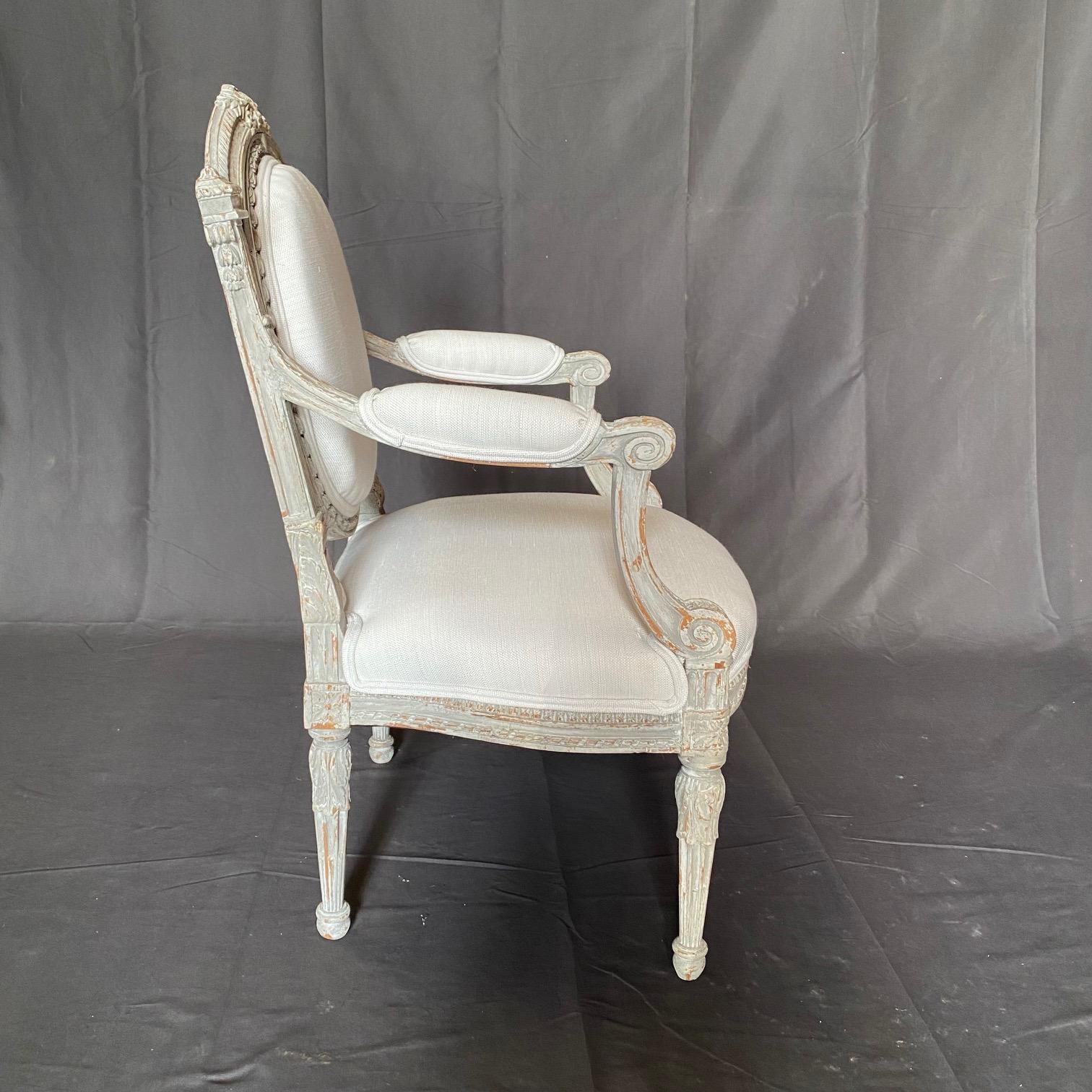 French Early 19th Century Stunningly Carved Louis XVI Chair with Original Paint For Sale 2
