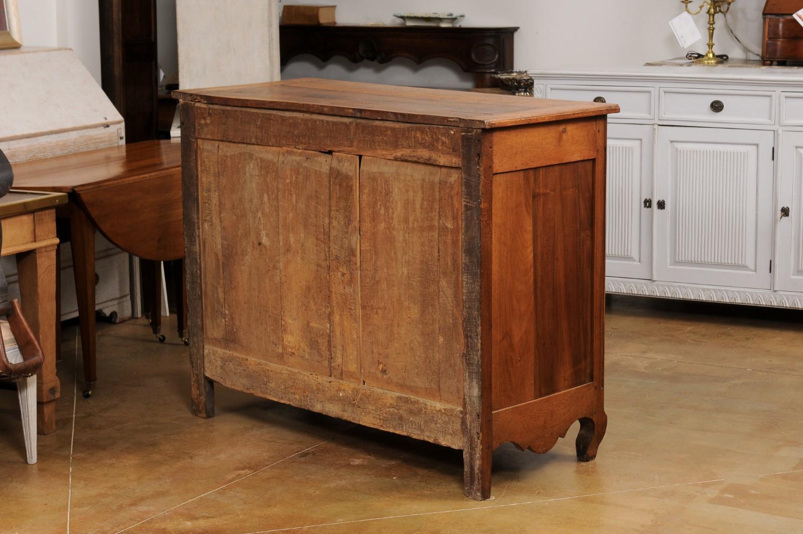 French Early 19th Century Transition Style Walnut Buffet with Doors and Drawers For Sale 2