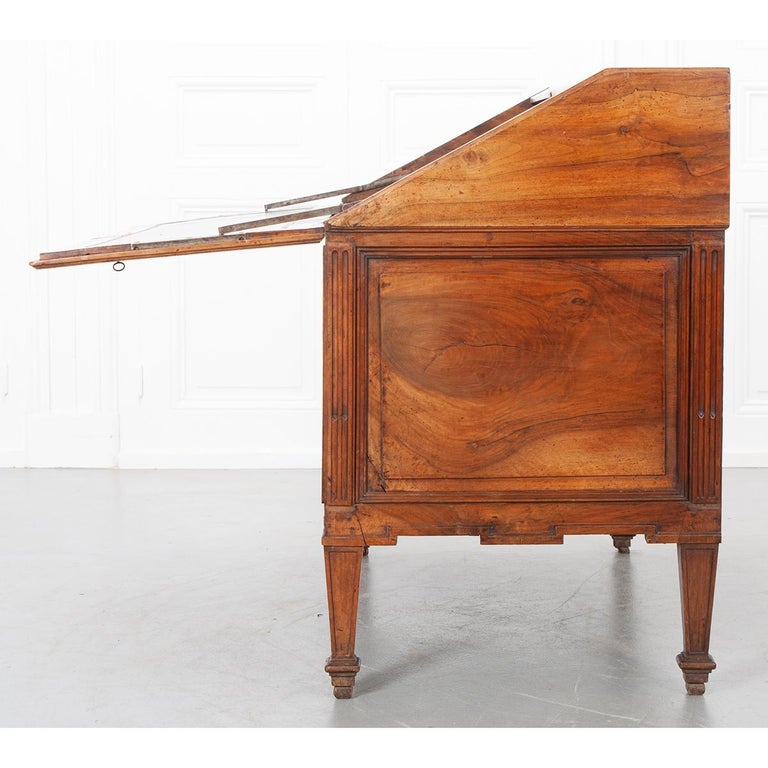 French Early 19th Century Transitional Drop Front Desk For Sale 3