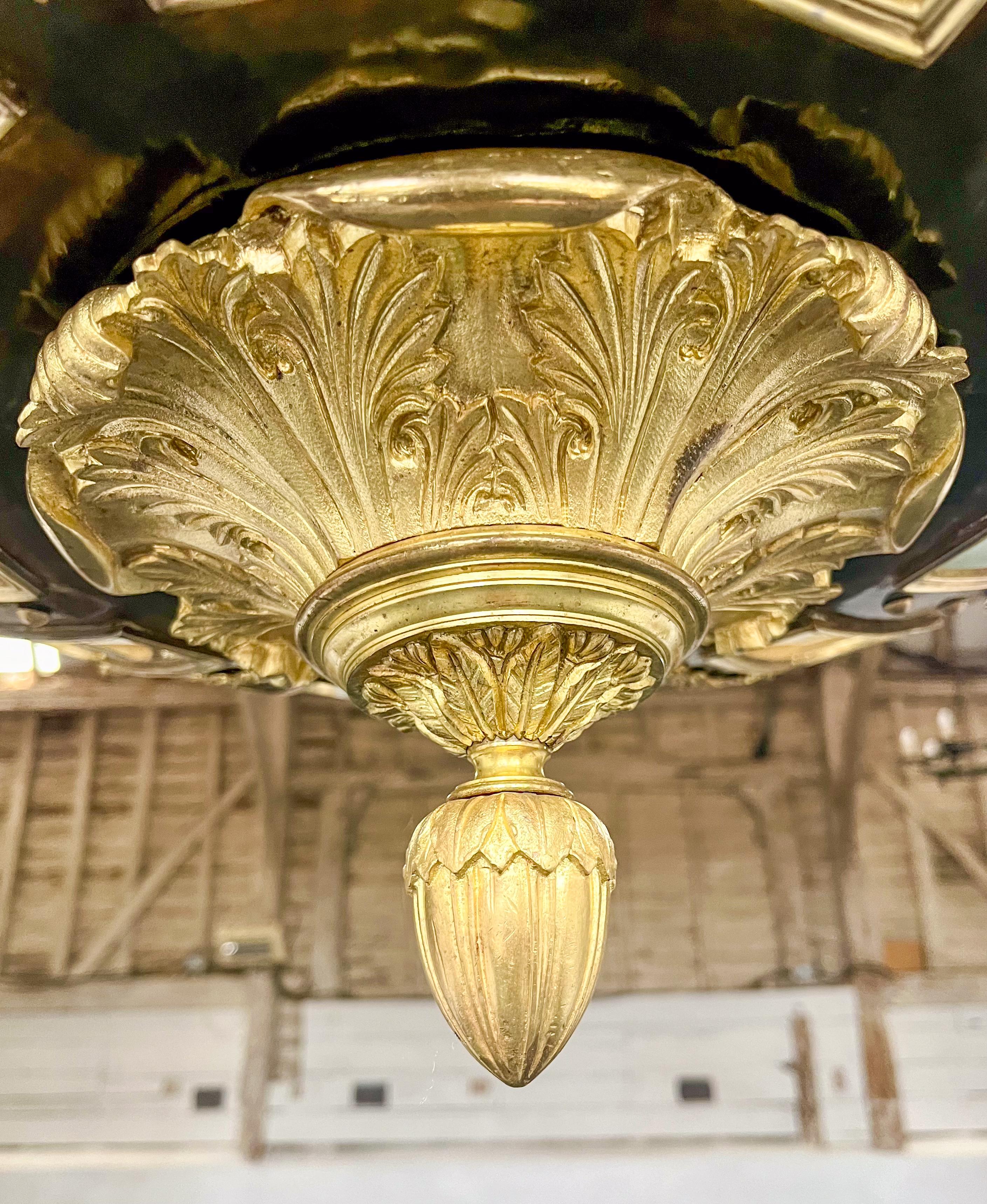  French early 19th Century twelve light gilded chandelier attributed to Thomire For Sale 10