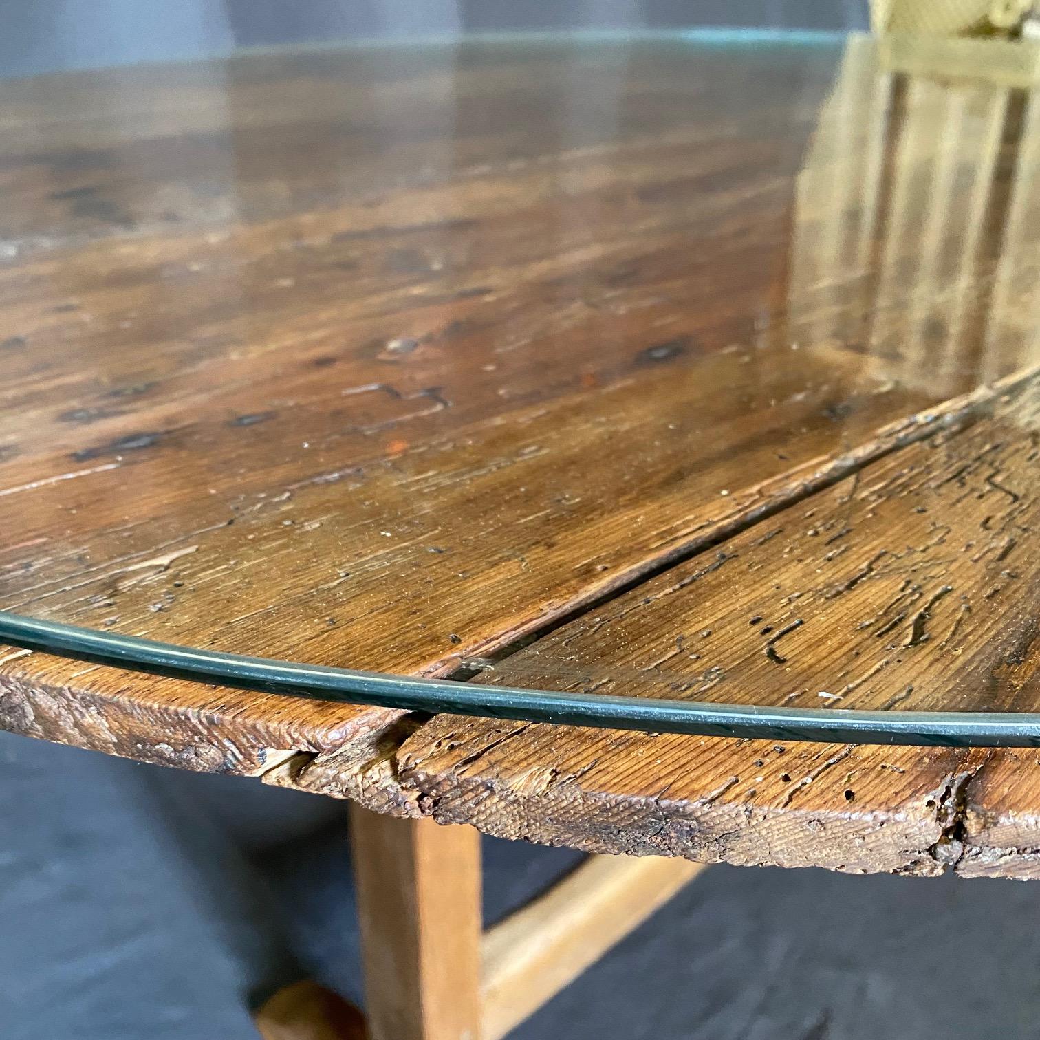 Table de salle à manger ovale en noyer du début du 19ème siècle en vente 4