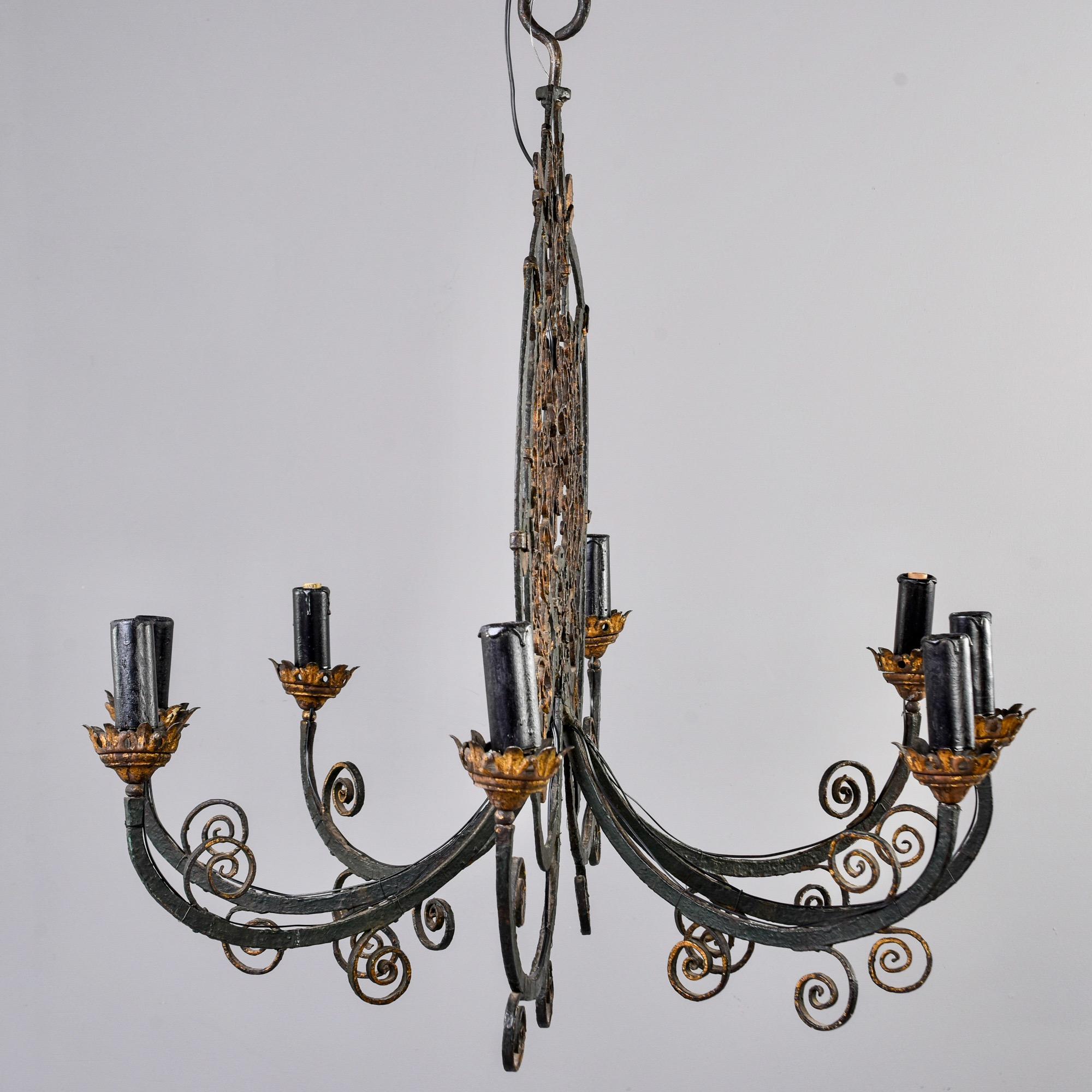 French Early 20th Century Eight-Arm Iron Chandelier In Good Condition In Troy, MI