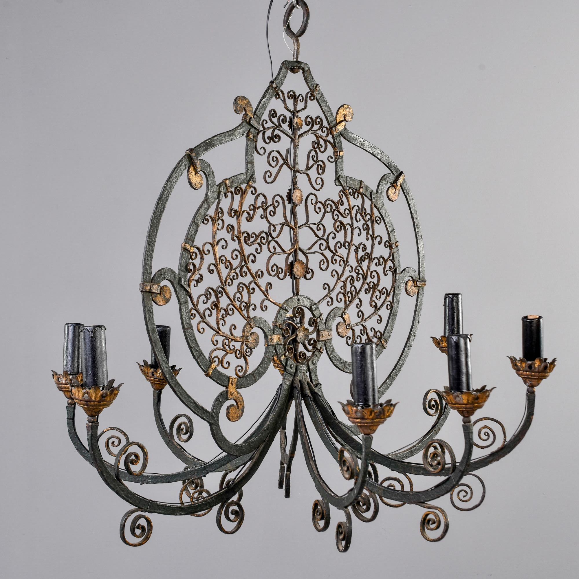 French Early 20th Century Eight-Arm Iron Chandelier 1