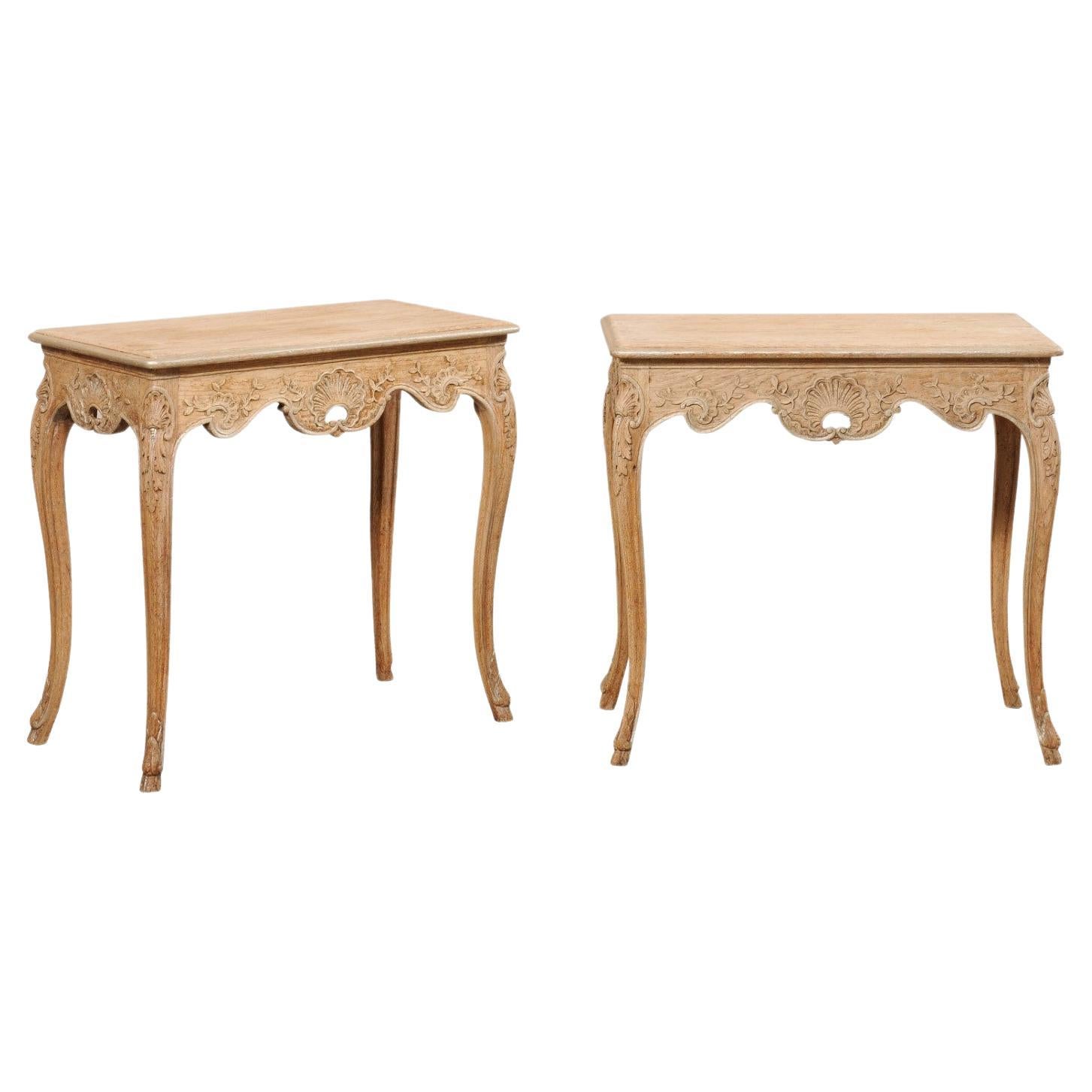 French Early 20th C. End Tables w/Elegant Shell-Carved Skirts 'All Sides Carved' For Sale