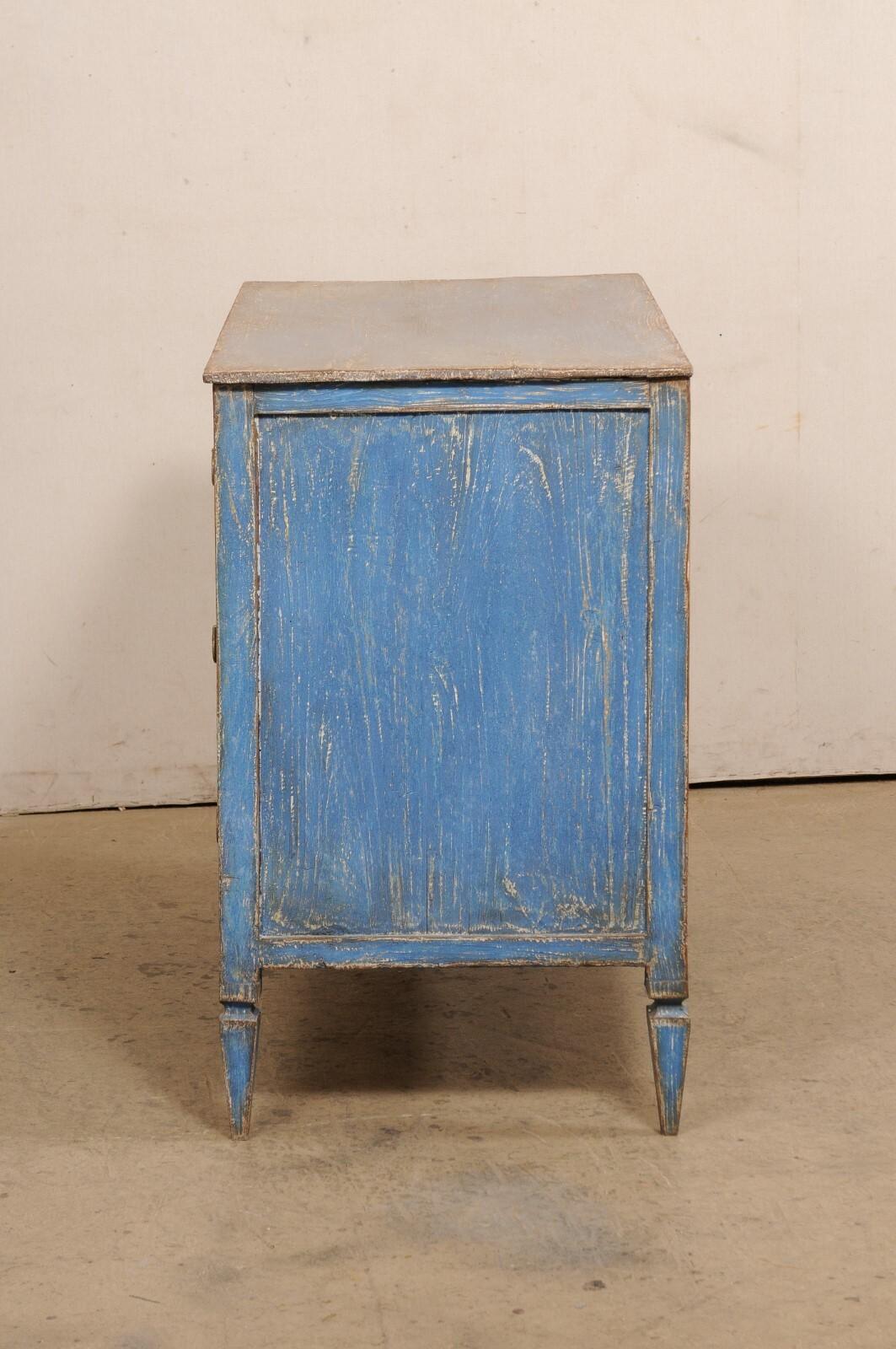 French Early 20th C. Wooden 3-Drawer Chest in Blue For Sale 7