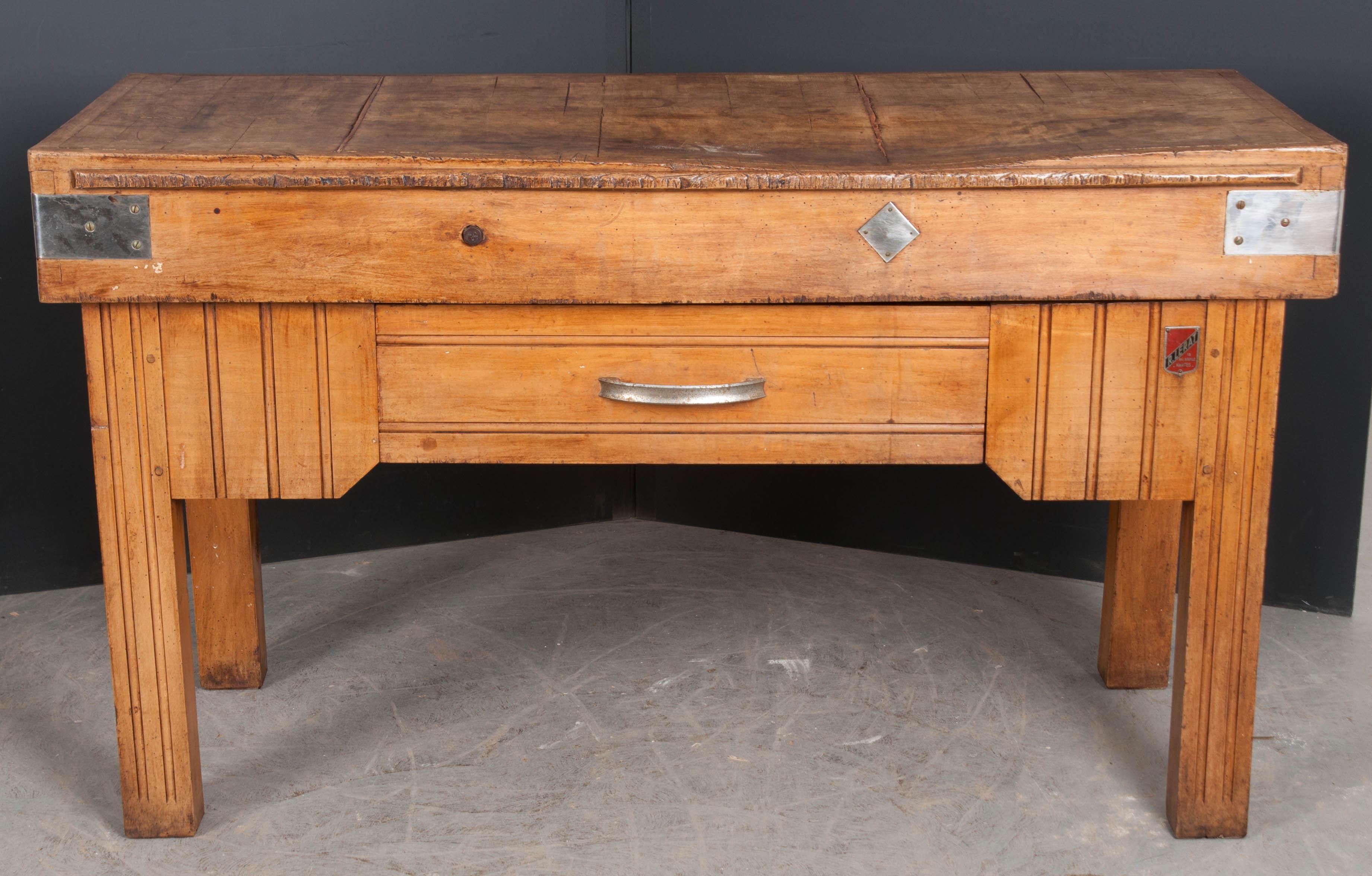 French Early 20th Century Art Deco Pine Butcher Block For Sale 8