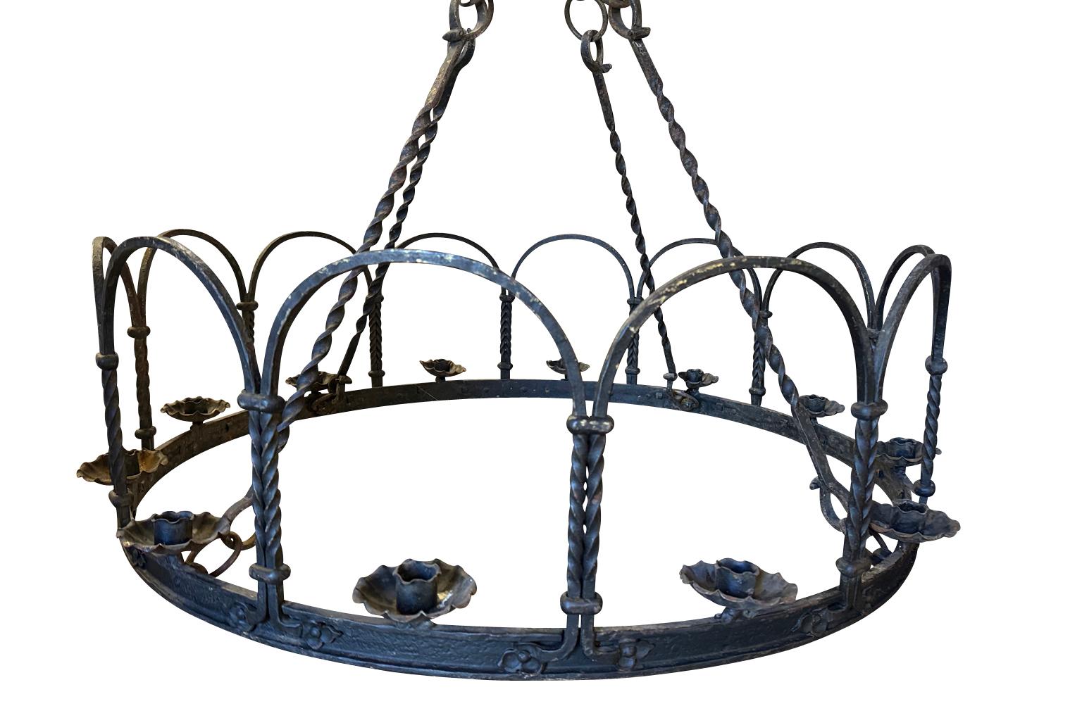 French Early 20th Century Chandelier For Sale 1