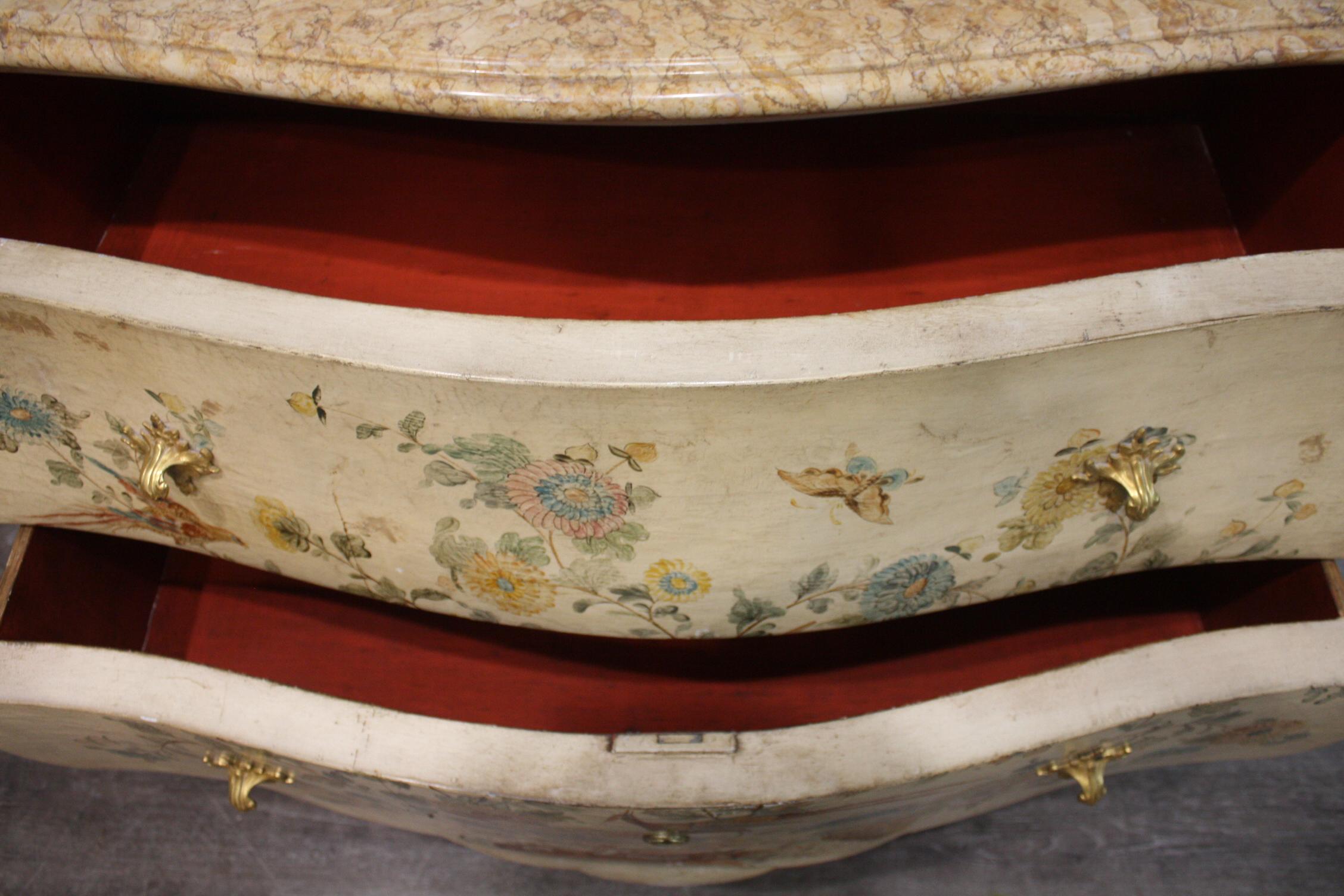 French Early 20th Century Commode In Good Condition For Sale In Stockbridge, GA