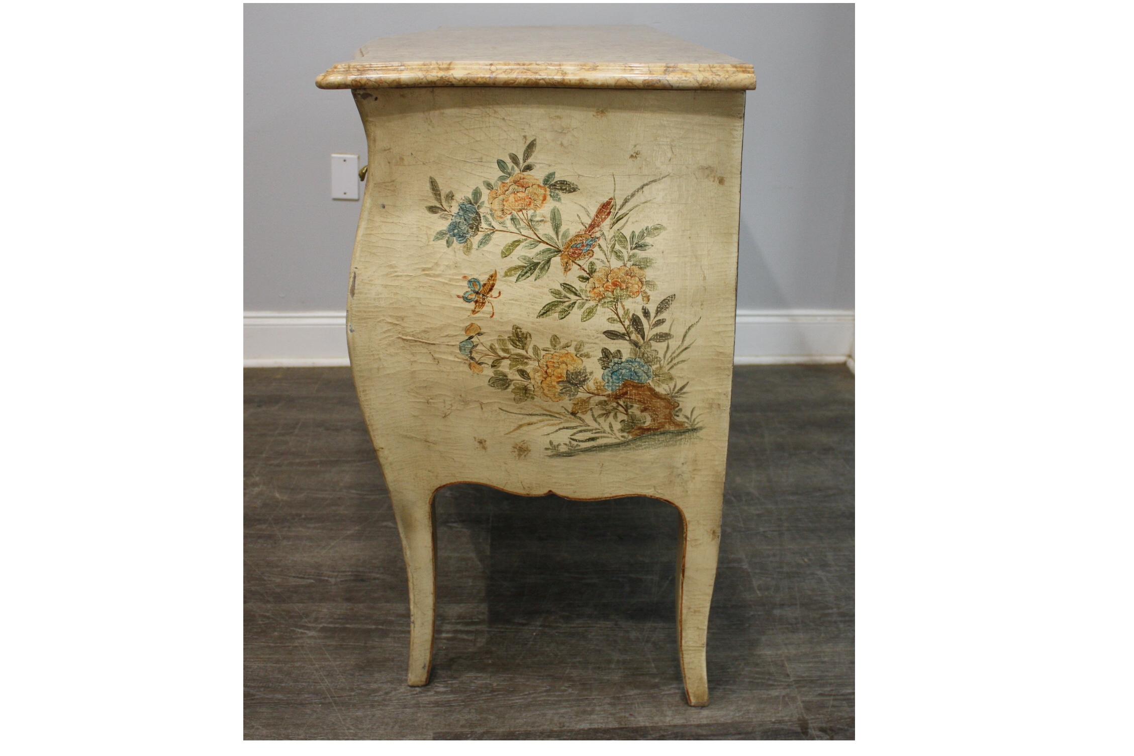 French Early 20th Century Commode For Sale 3