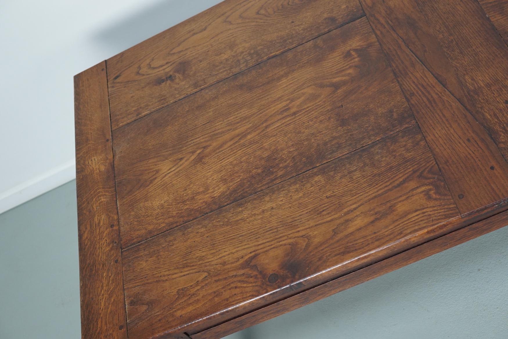 20ième siècle Table basse en chêne rustique de ferme française du début du 20e siècle en vente
