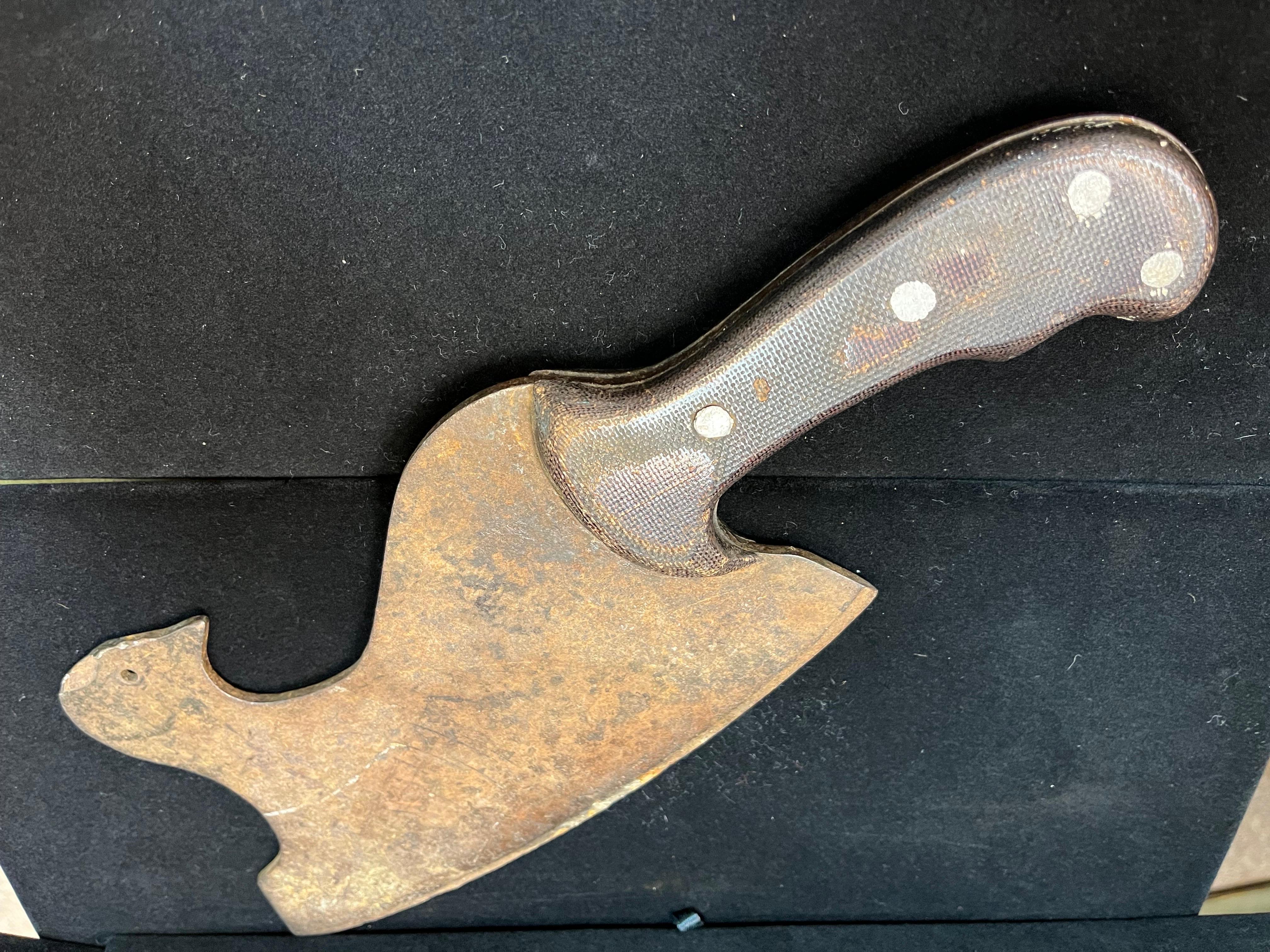 French Early 20th Century Figural Butcher's Cleaver in the Form of a Bird For Sale 2