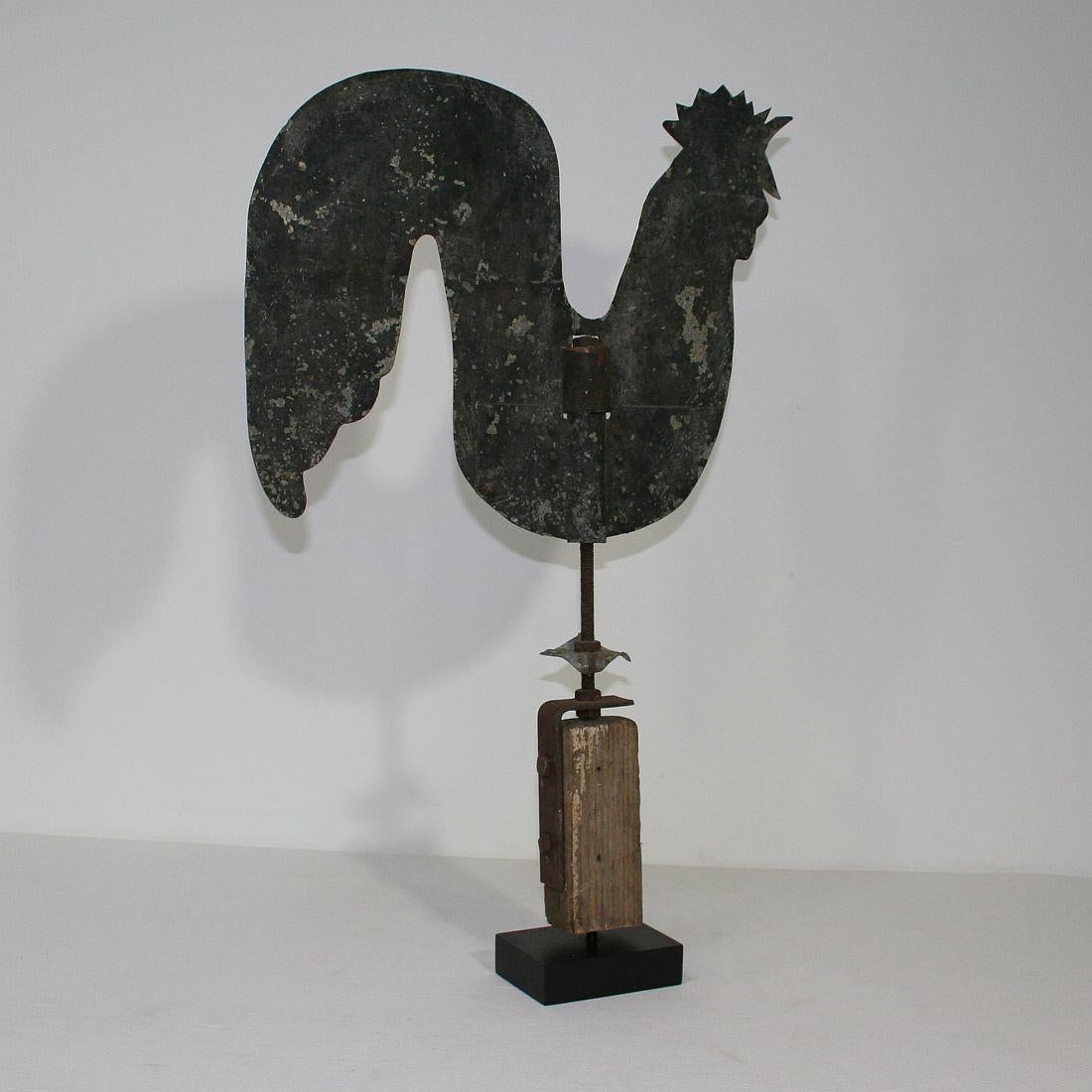 French Early 20th Century Folk Art Zinc Rooster/Cockerel Weathervane In Good Condition In Buisson, FR