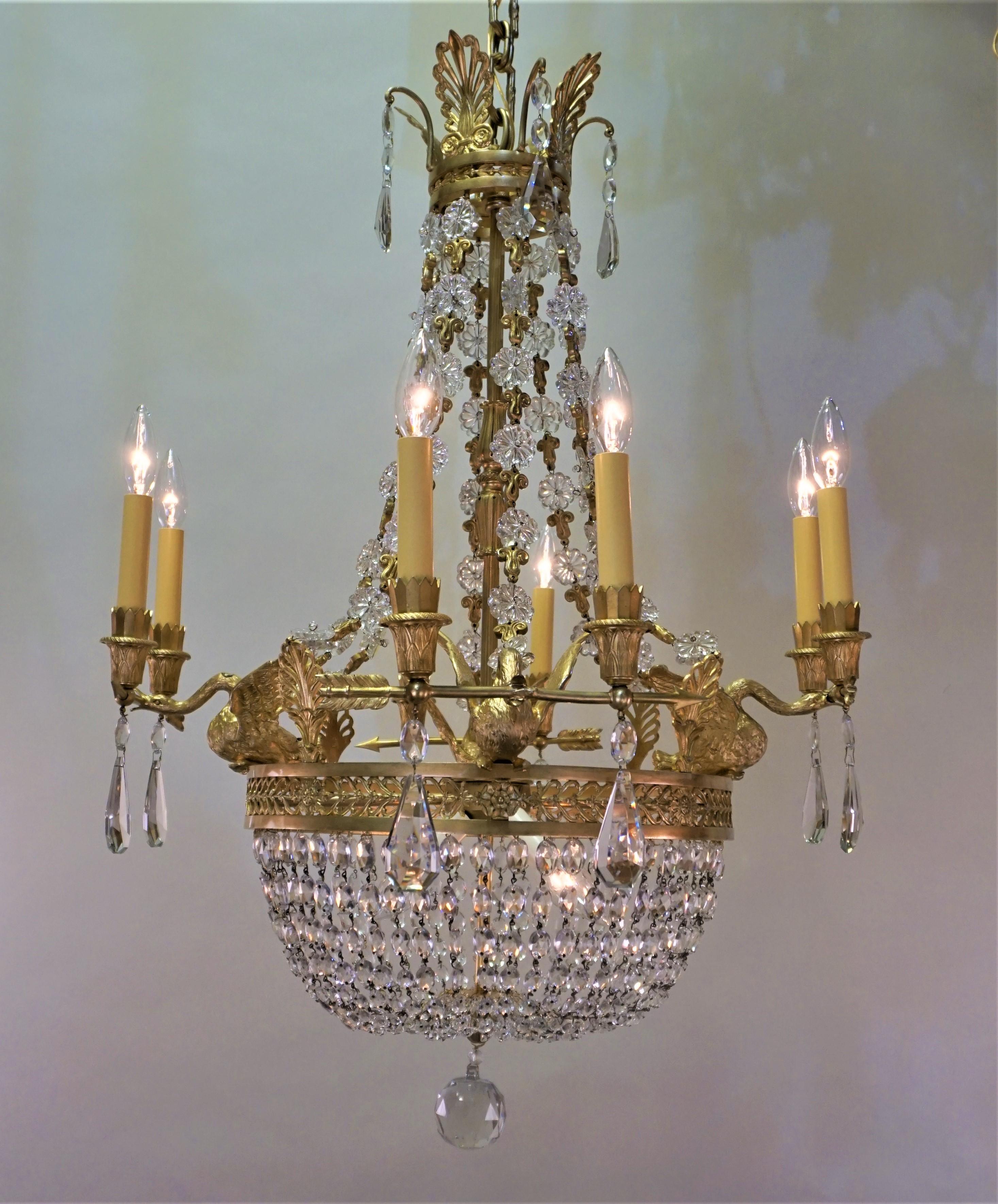 Lustre français du début du XXe siècle en bronze doré et cristal en vente 6