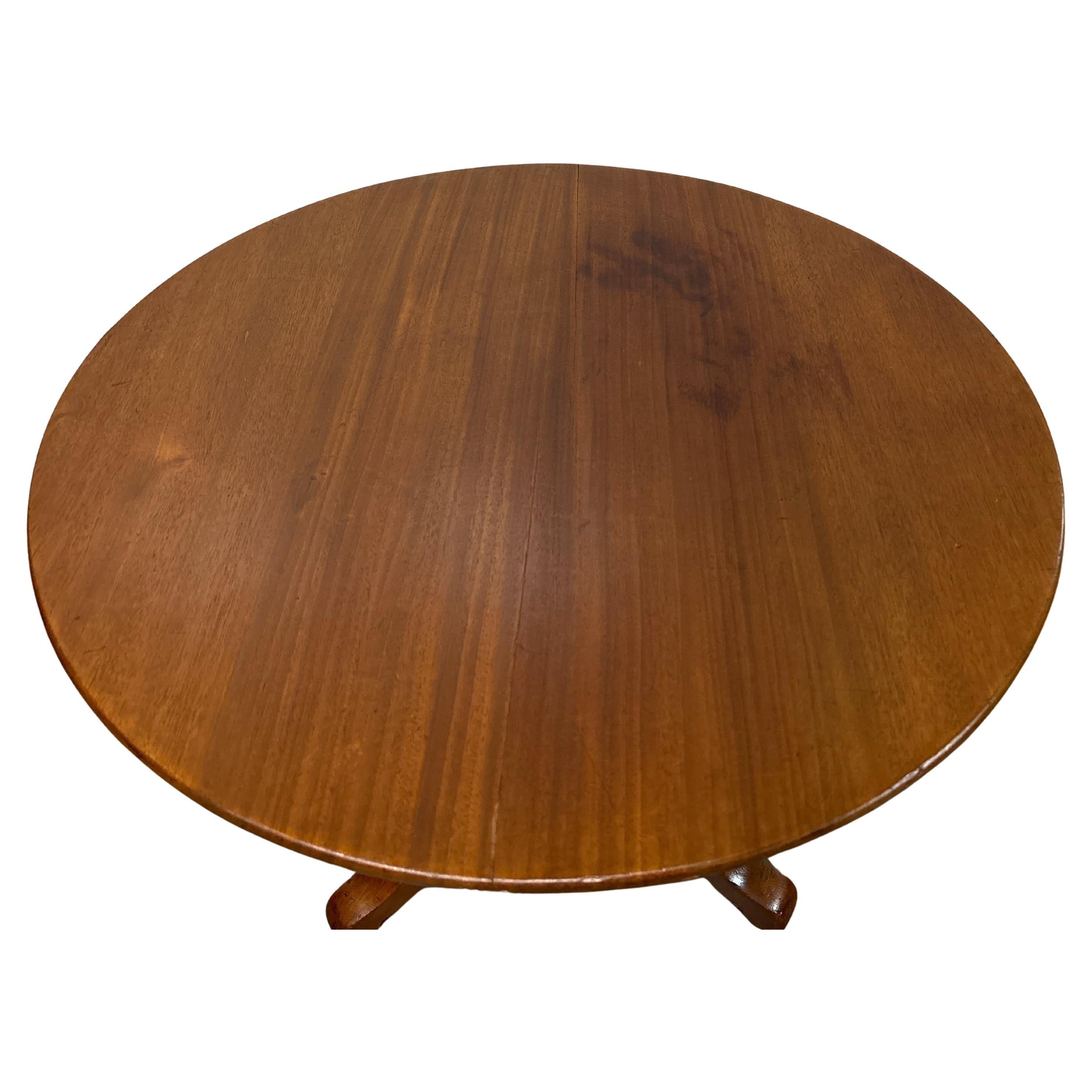 This Charming Gueridon is made of fruitwood. The line of the piece is very simple which gives it an elegancy.