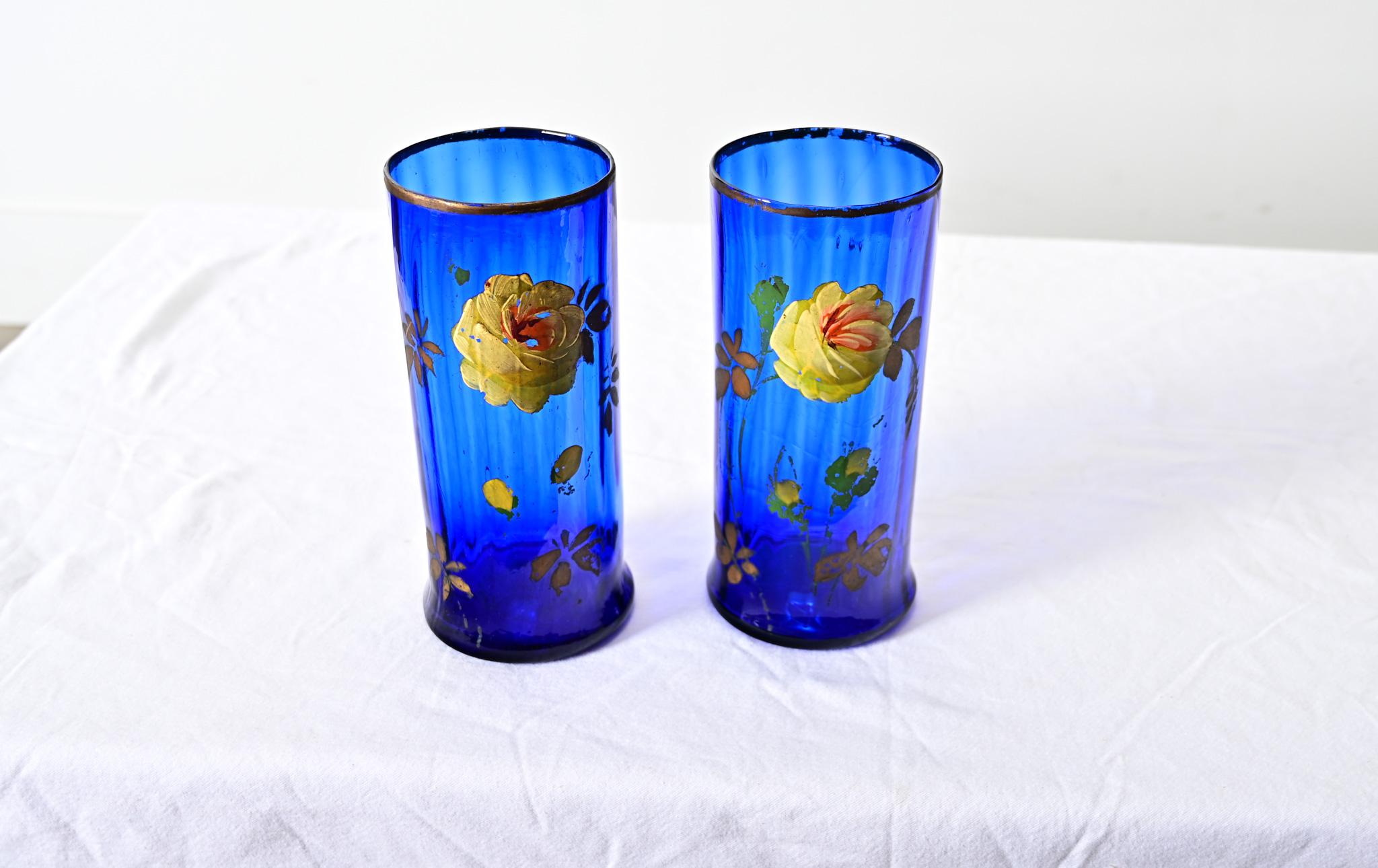 French Early 20th Century Hand Painted Vases In Good Condition For Sale In Baton Rouge, LA