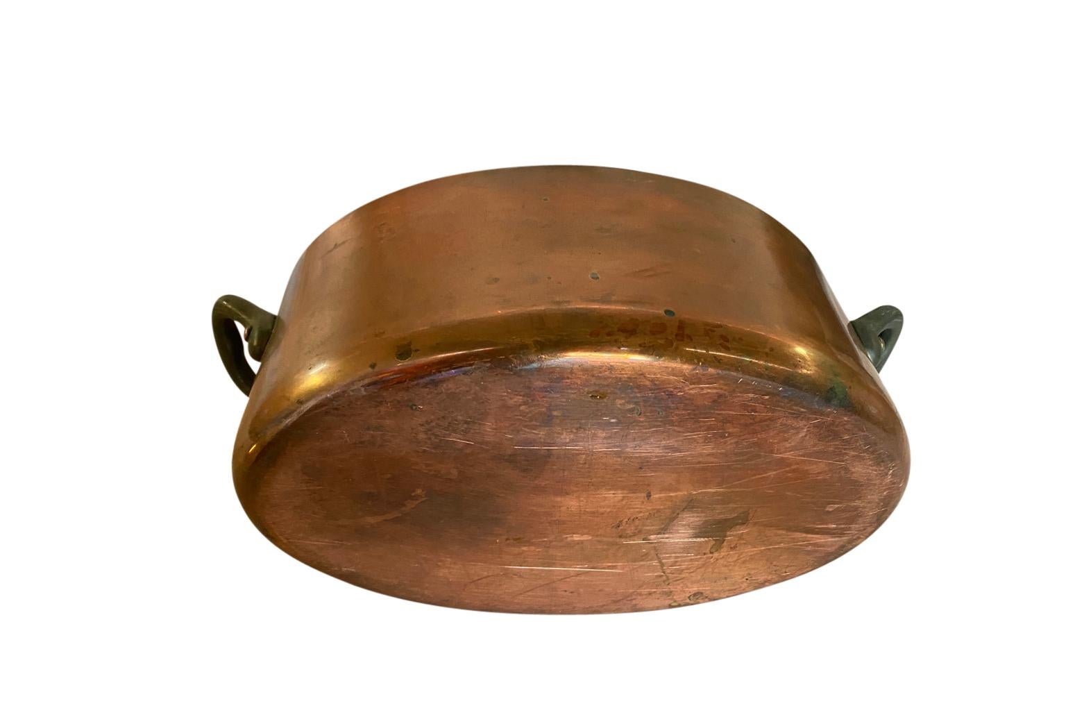 French Early 20th Century Lidded Copper Pot For Sale 5